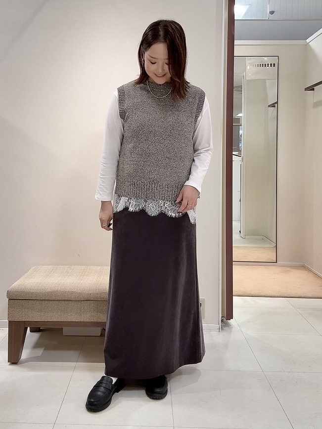 YUIさんの「UNTITLED｜【5色展開/手洗い可】ローシルクウールニットベスト」を使ったコーディネート