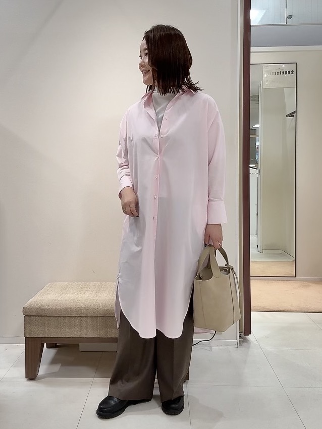 YUIさんの「UNTITLED｜ロングシャツワンピース」を使ったコーディネート