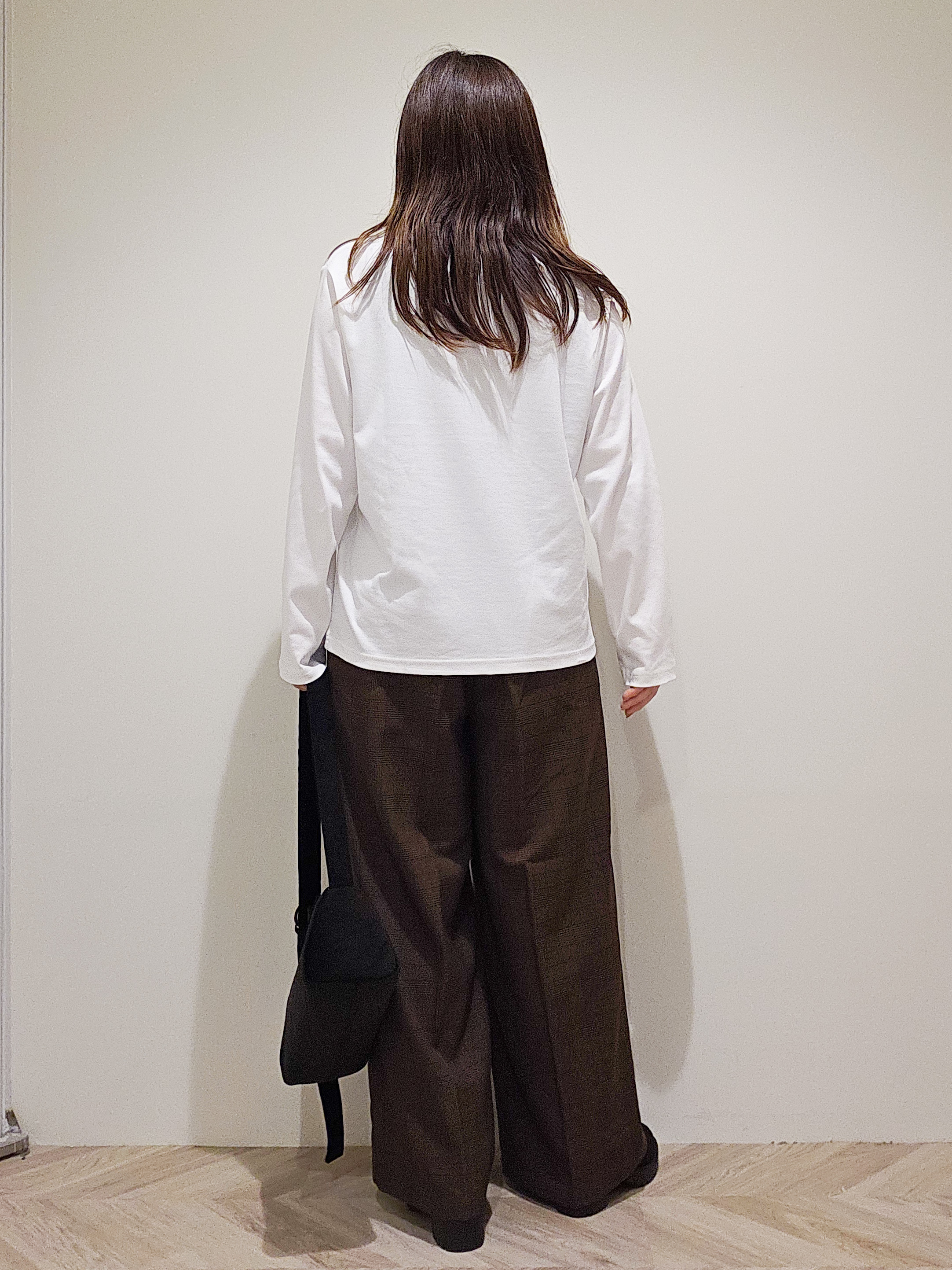 TSUCHIYAさんの「SHOO･LA･RUE｜【セットアップ可/洗濯機可】軽やかに羽織れる スポンディッシュ ニットカーディガン」を使ったコーディネート