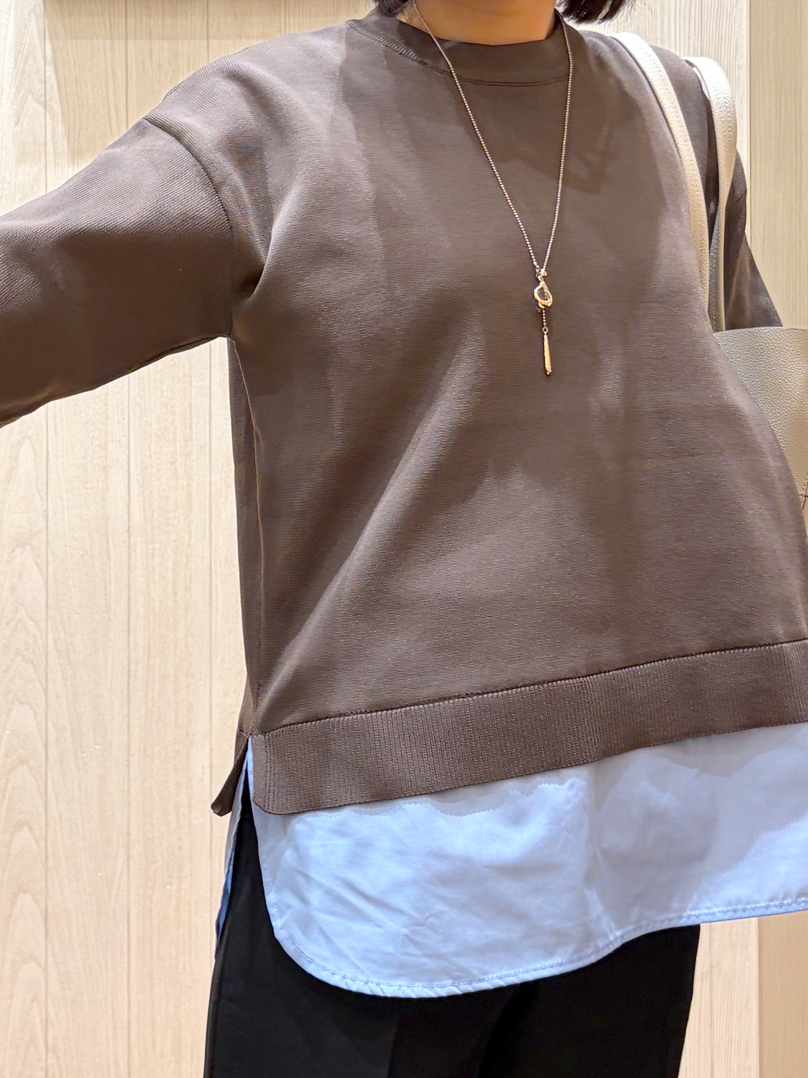 shirayuuuさんの「SHOO･LA･RUE｜【S-LL】着るだけできまる シャツレイヤード風 スポンディッシュニット」を使ったコーディネート