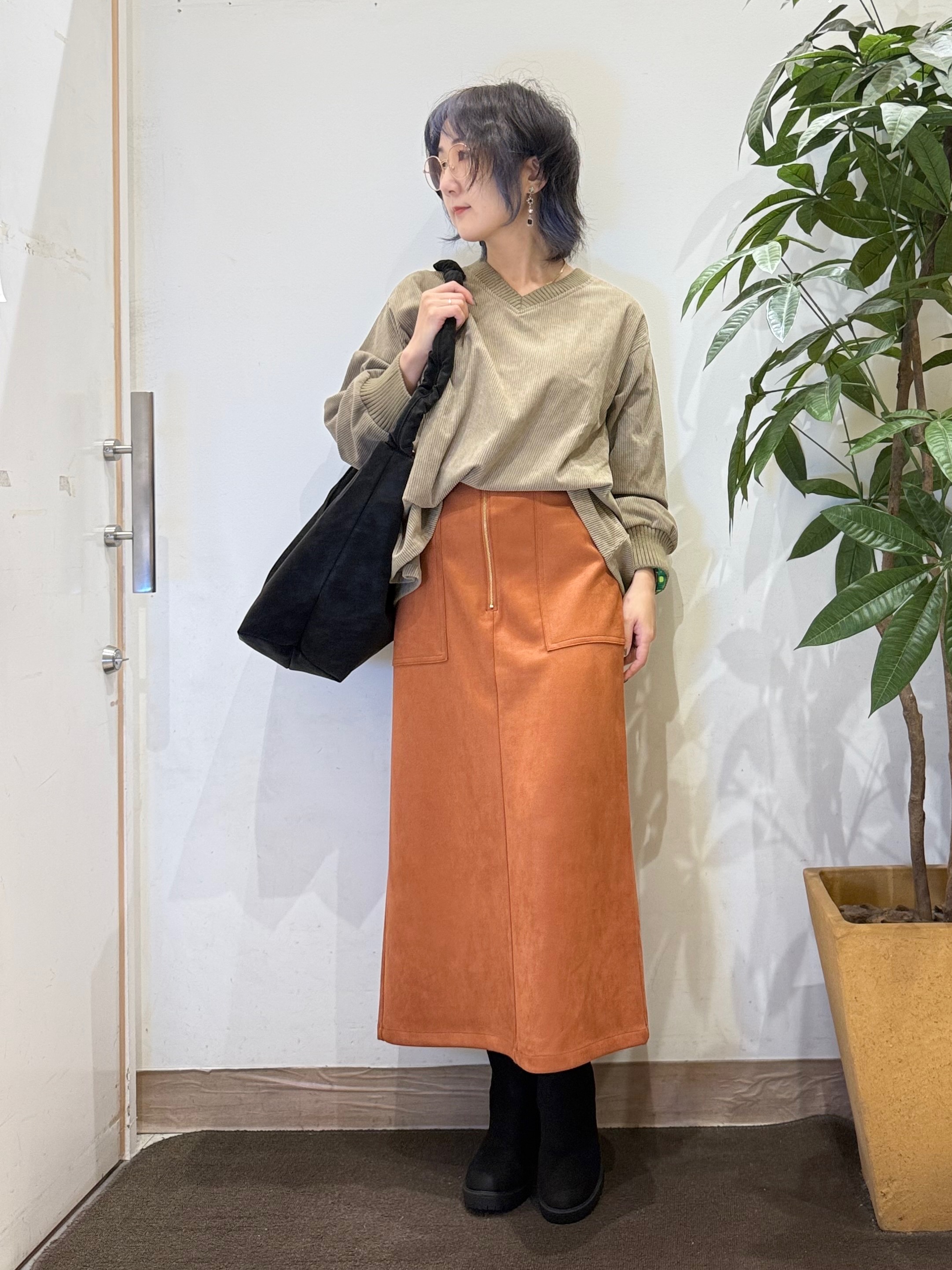 misakiさんの「SHOO･LA･RUE｜コーデの幅が広がる！コーデュロイ2WAYプルオーバー」を使ったコーディネート