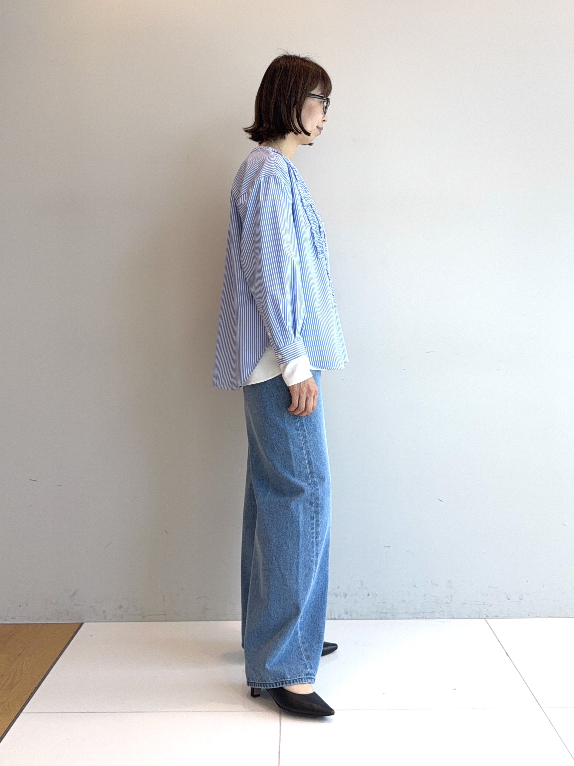 murayamaさんの「INDIVI｜【新作登場！】カーブシルエットデニム」を使ったコーディネート