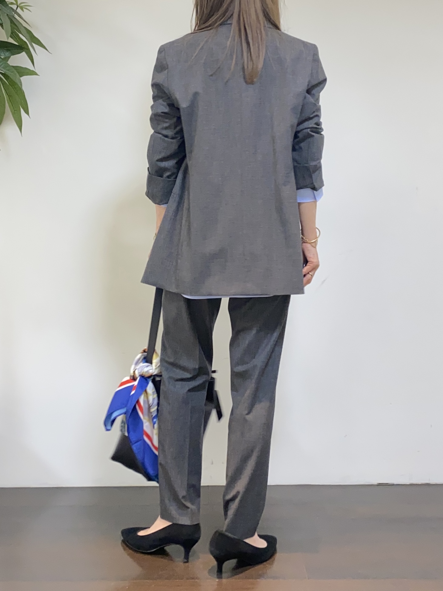 tomoさんの「UNTITLED｜【セットアップ可/秋羽織り/お仕事スーツ】ウールブレンドダブルジャケット」を使ったコーディネート