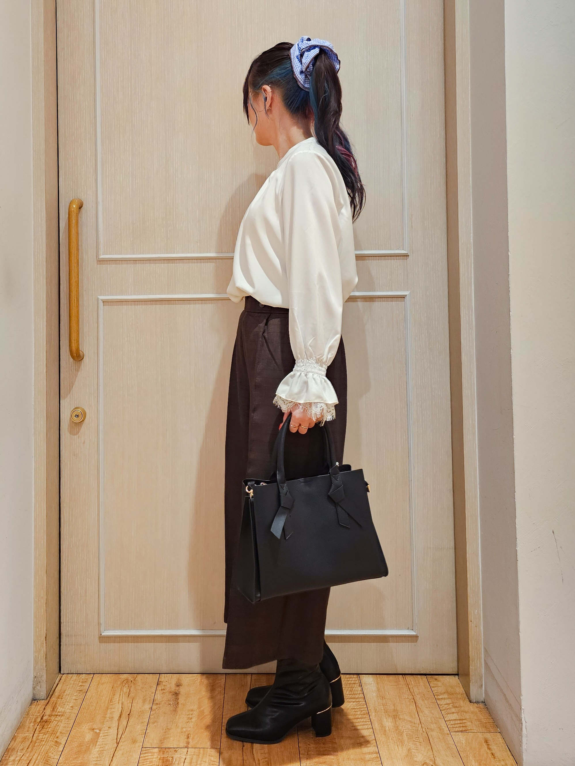 ゆゆさんの「SHOO･LA･RUE｜【S-LL/洗濯機可】お袖レースで華やぐ。フェミニンブラウス」を使ったコーディネート