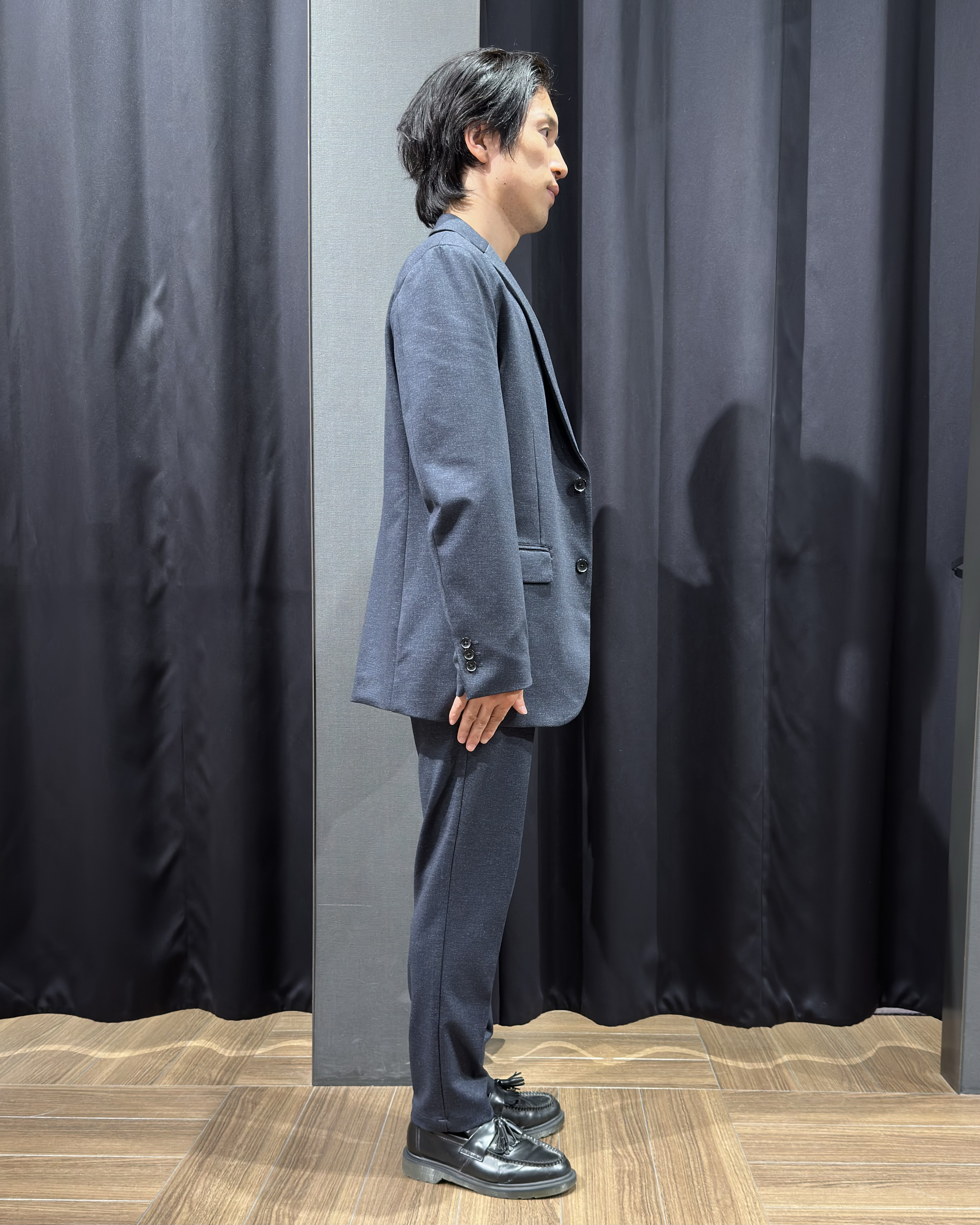 tomoyaさんの「THE SHOP TK｜【洗濯機OK／セットアップ可】TRジャージー ストレッチジャケット」を使ったコーディネート