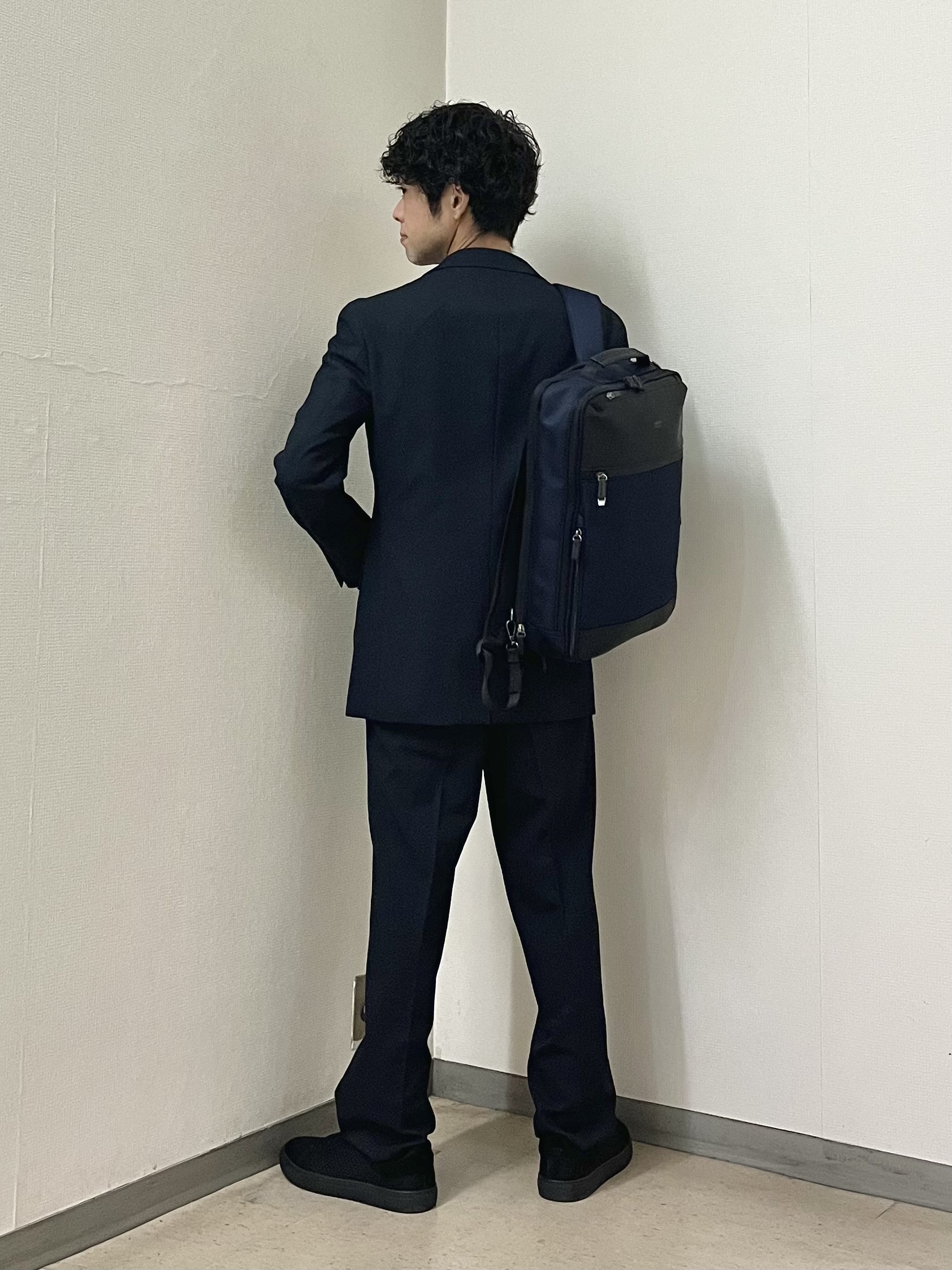 URAさんの「TAKEO KIKUCHI｜ウールライクキャットフット ジャケット」を使ったコーディネート
