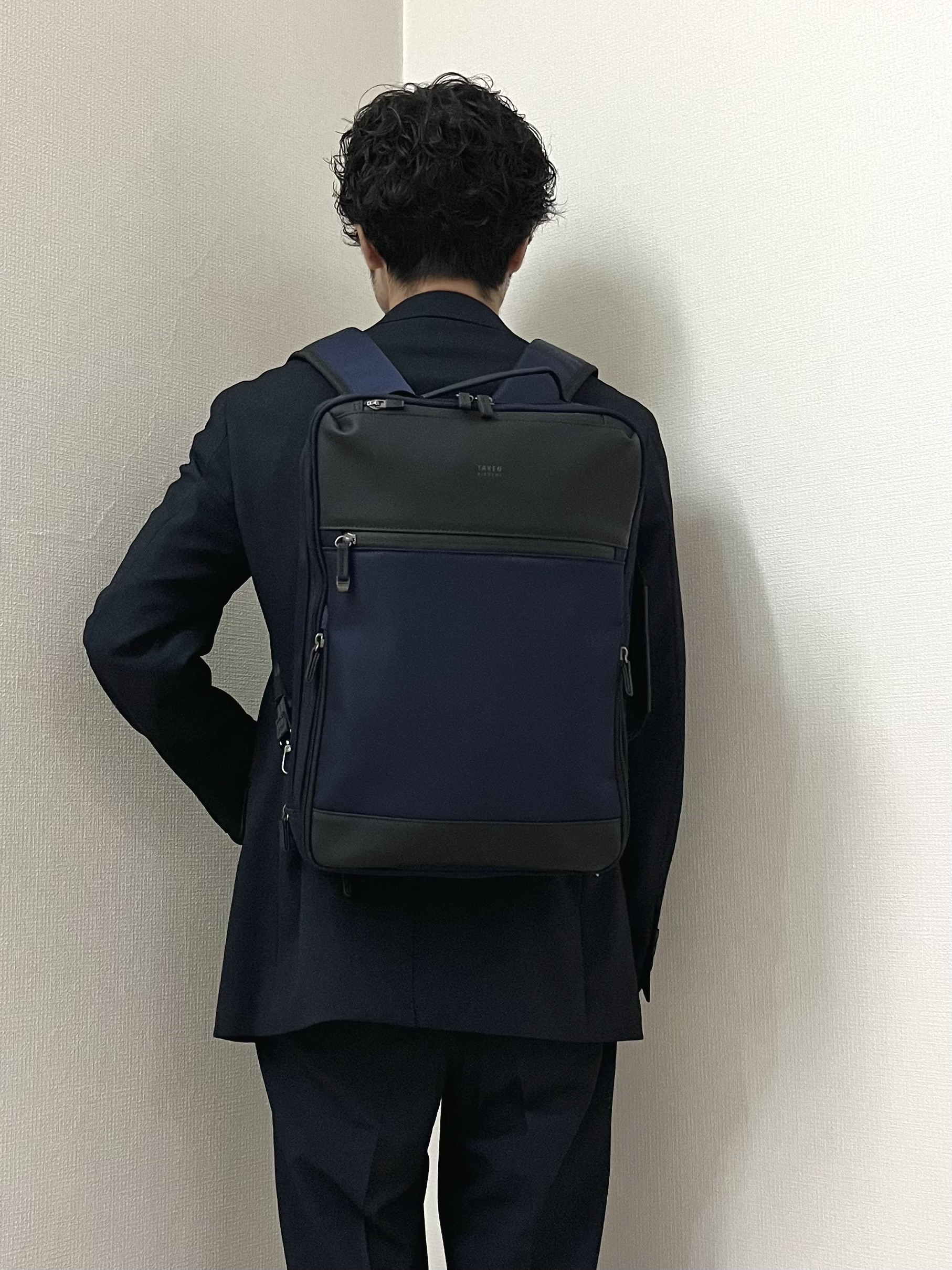 URAさんの「TAKEO KIKUCHI｜ウールライクキャットフット ジャケット」を使ったコーディネート