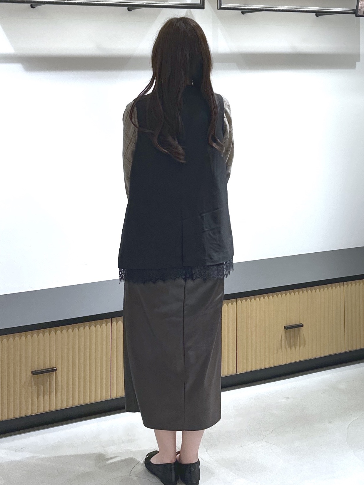 keito.iさんの「OPAQUE.CLIP｜裾レースVネックジレ【2WAY ／洗濯機OK】」を使ったコーディネート