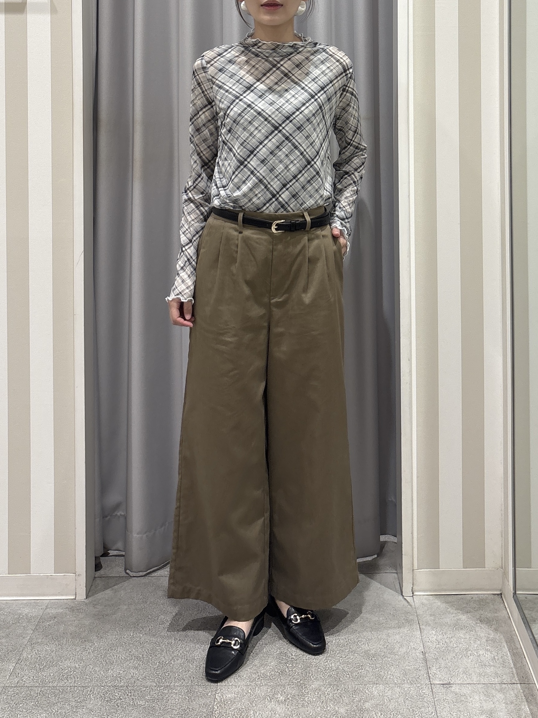 Rikaさんの「SHOO･LA･RUE｜【セットアップ可/洗濯機可】軽やかに羽織れる スポンディッシュ ニットカーディガン」を使ったコーディネート