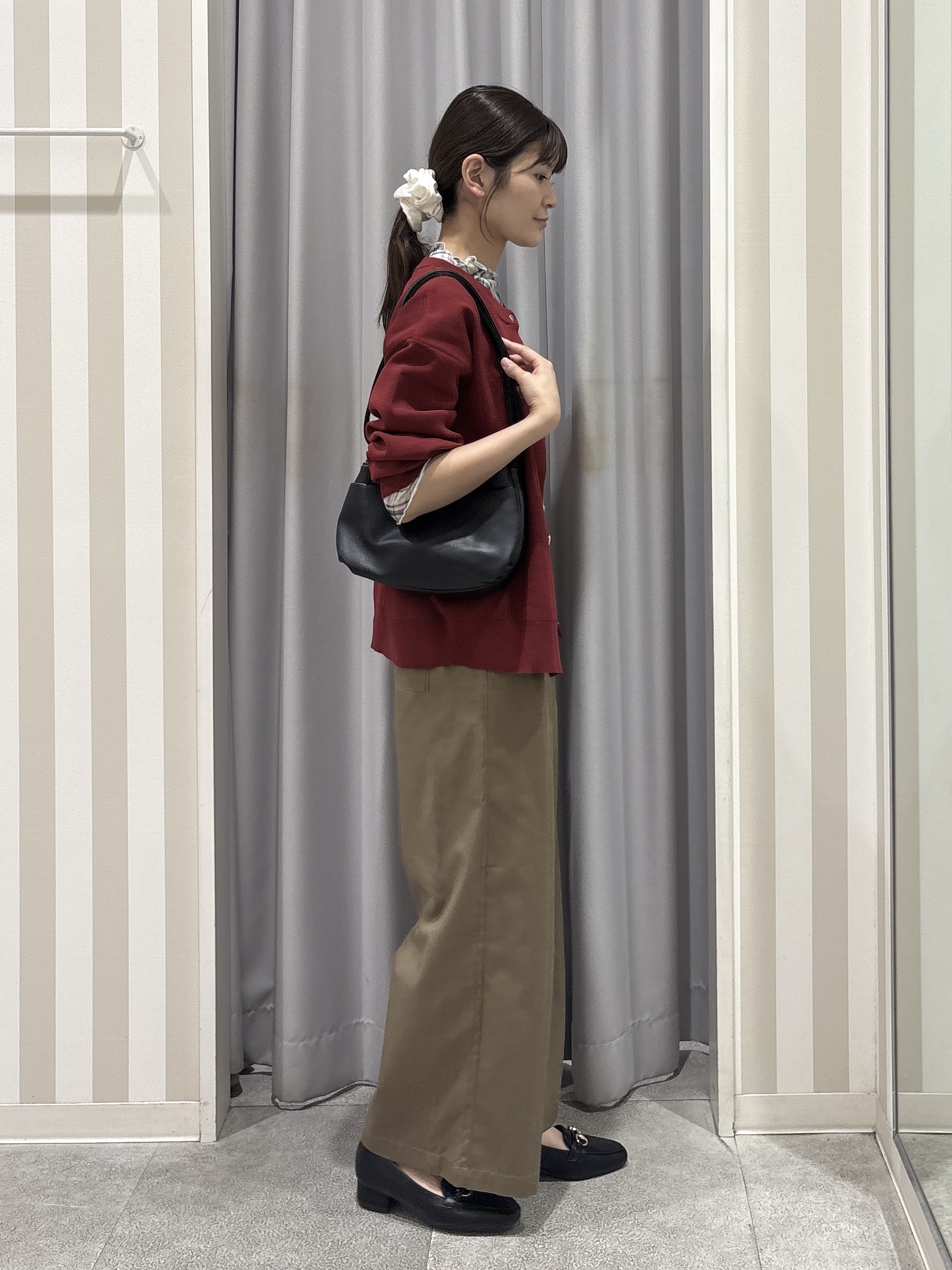 Rikaさんの「SHOO･LA･RUE｜【セットアップ可/洗濯機可】軽やかに羽織れる スポンディッシュ ニットカーディガン」を使ったコーディネート