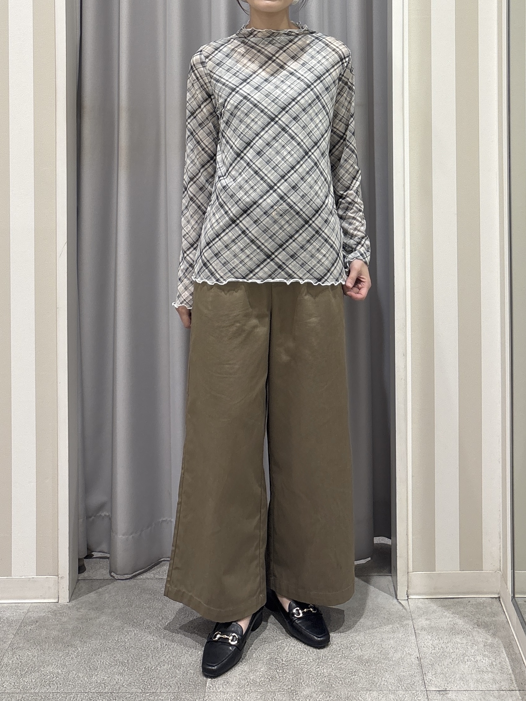 Rikaさんの「SHOO･LA･RUE｜【セットアップ可/洗濯機可】軽やかに羽織れる スポンディッシュ ニットカーディガン」を使ったコーディネート