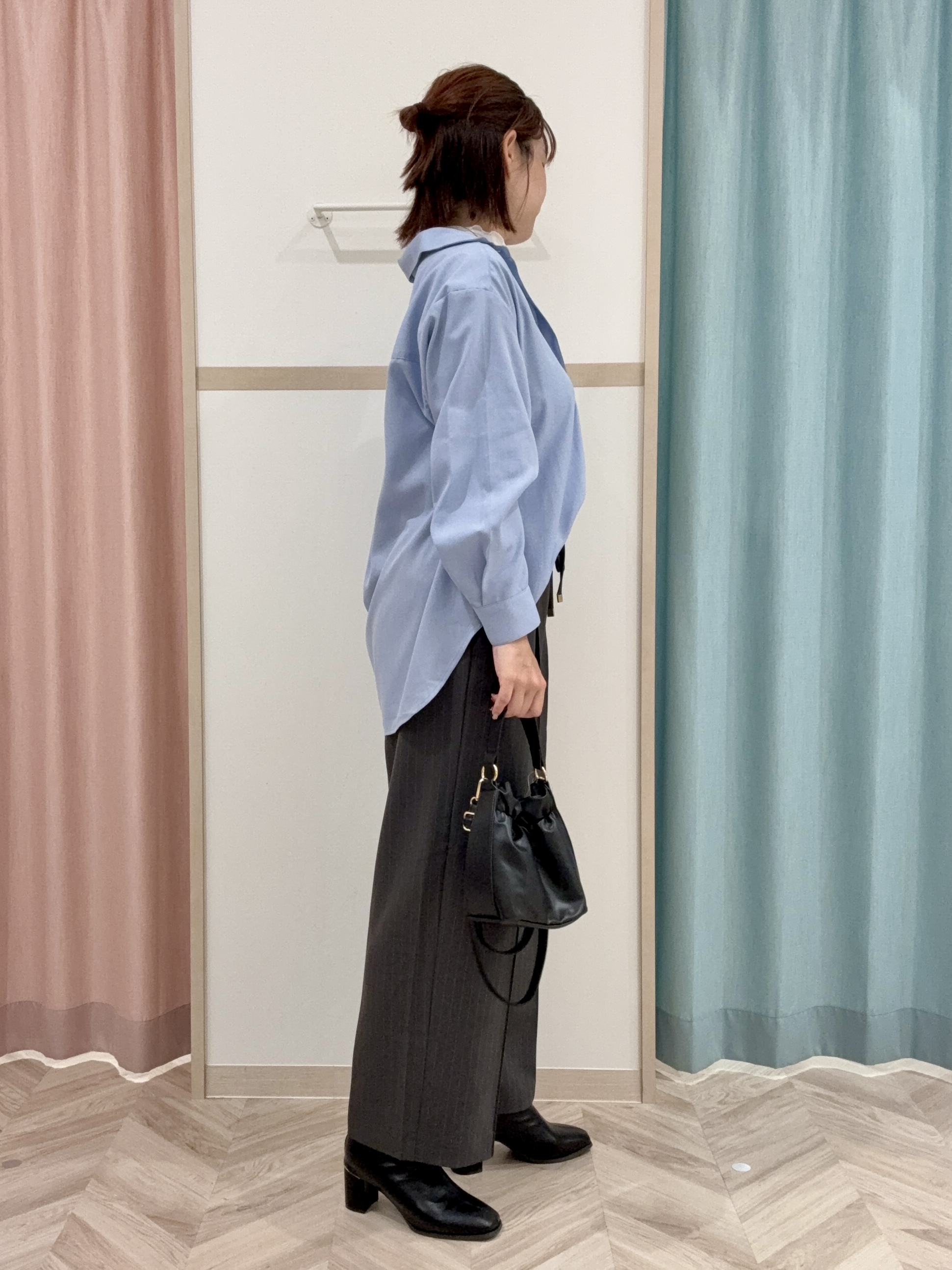 kさんの「SHOO･LA･RUE｜【洗濯後しわになりにくい/S-LL】気分で選ぶ 大人のデイリー使いに ベーシックシャツ」を使ったコーディネート