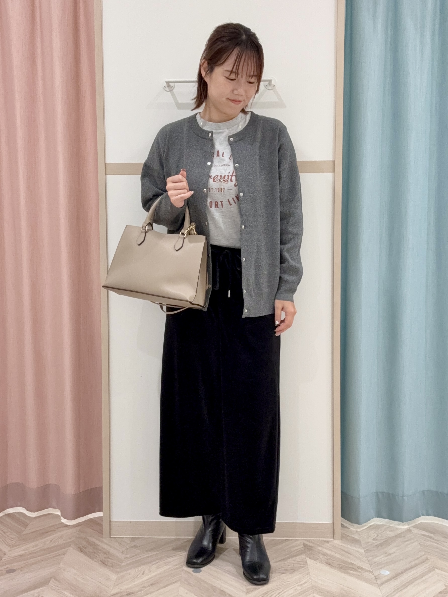 kさんの「SHOO･LA･RUE｜【セットアップ可/洗濯機可】軽やかに羽織れる スポンディッシュ ニットカーディガン」を使ったコーディネート