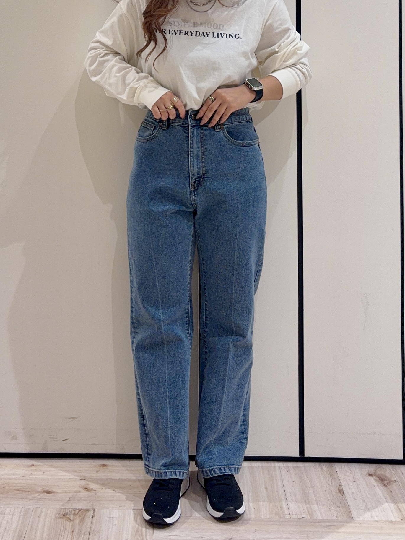 ひっかさんの「SHOO･LA･RUE｜【洗濯後しわになりにくい/S-LL】気分で選ぶ 大人のデイリー使いに ベーシックシャツ」を使ったコーディネート