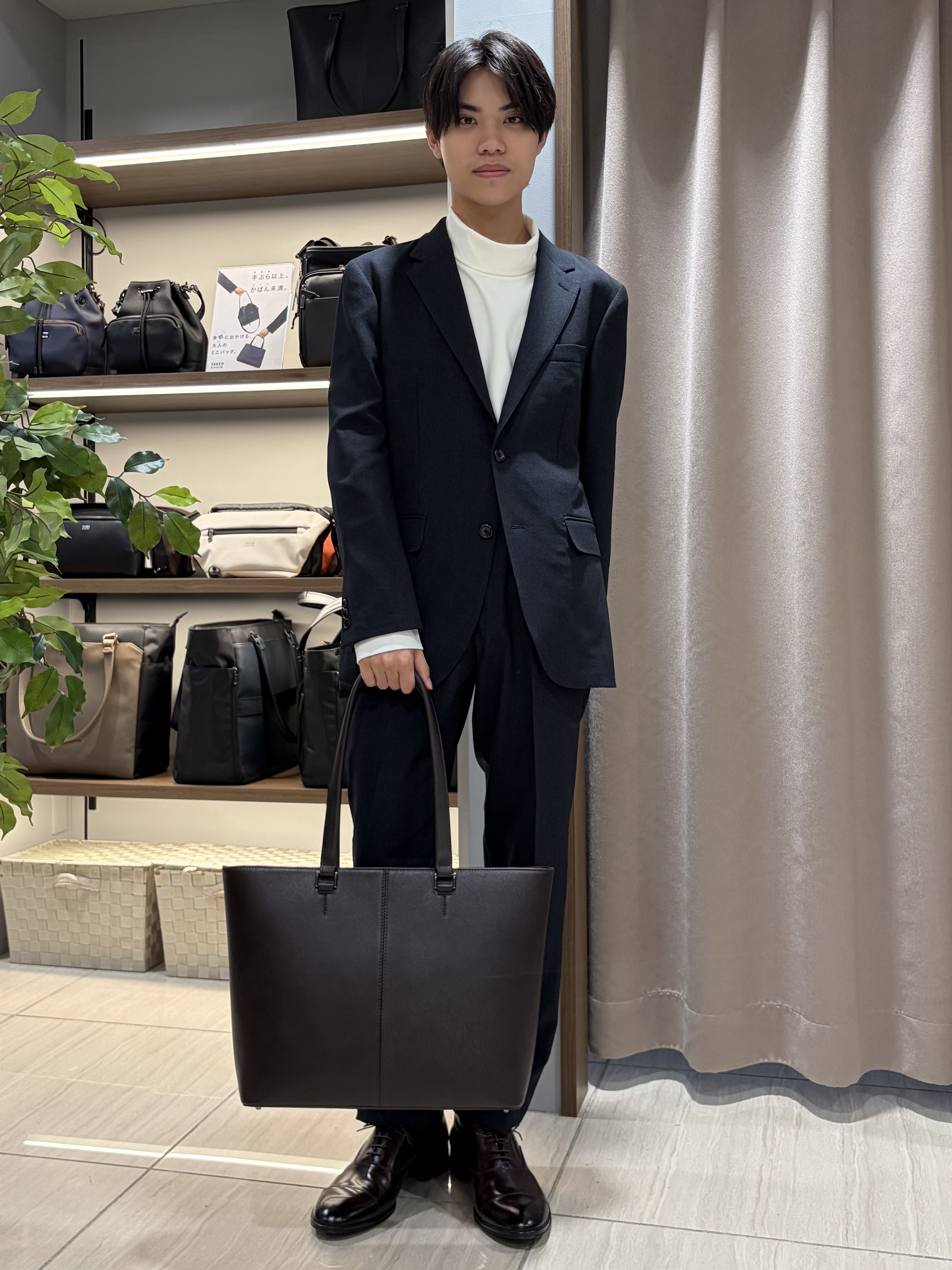 hiroさんの「TAKEO KIKUCHI｜ウールライクキャットフット ジャケット」を使ったコーディネート