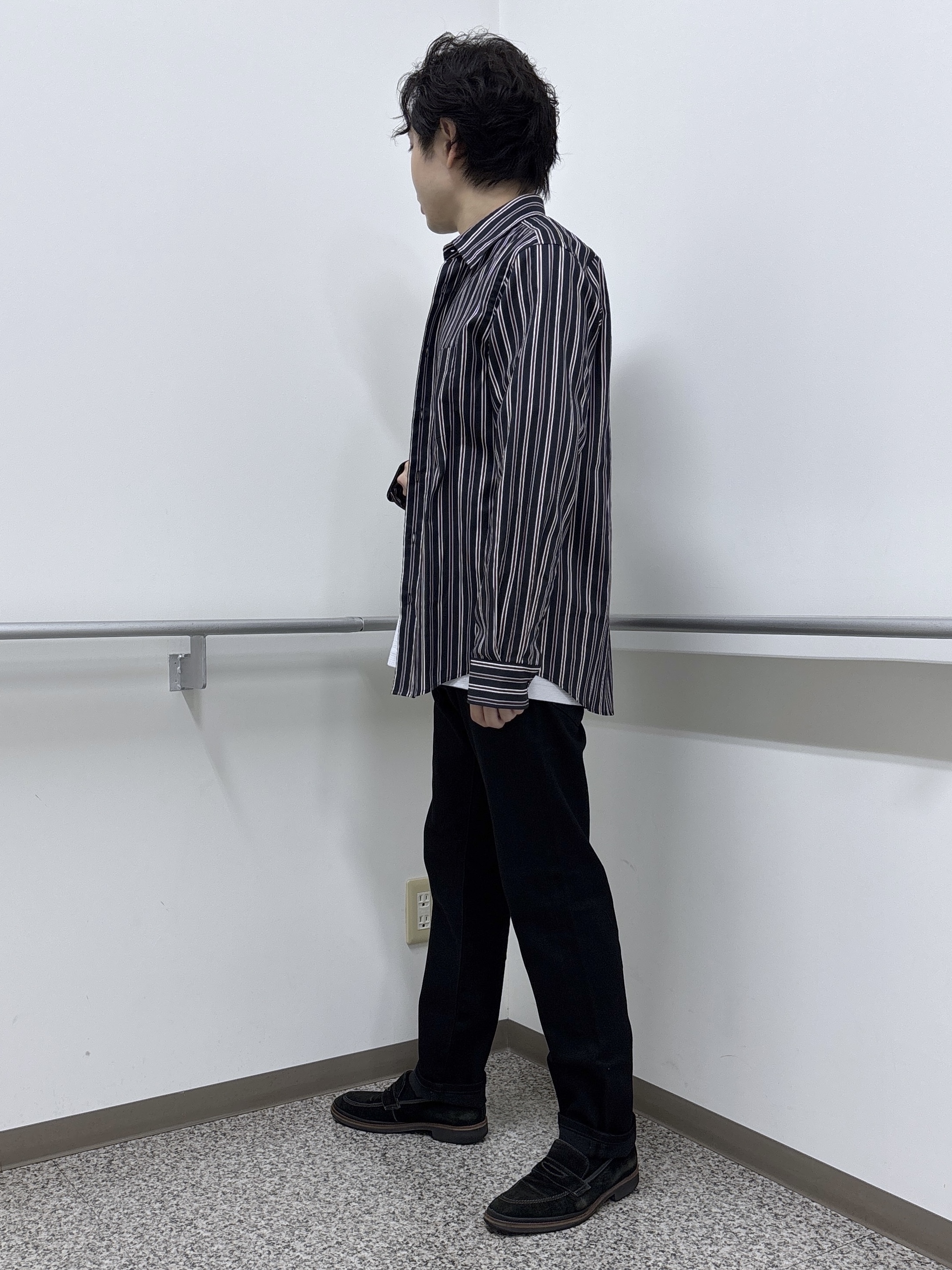 KEIさんの「TAKEO KIKUCHI｜【BOWLER HAT LABEL】日本製オルタネートストライプシャツ」を使ったコーディネート