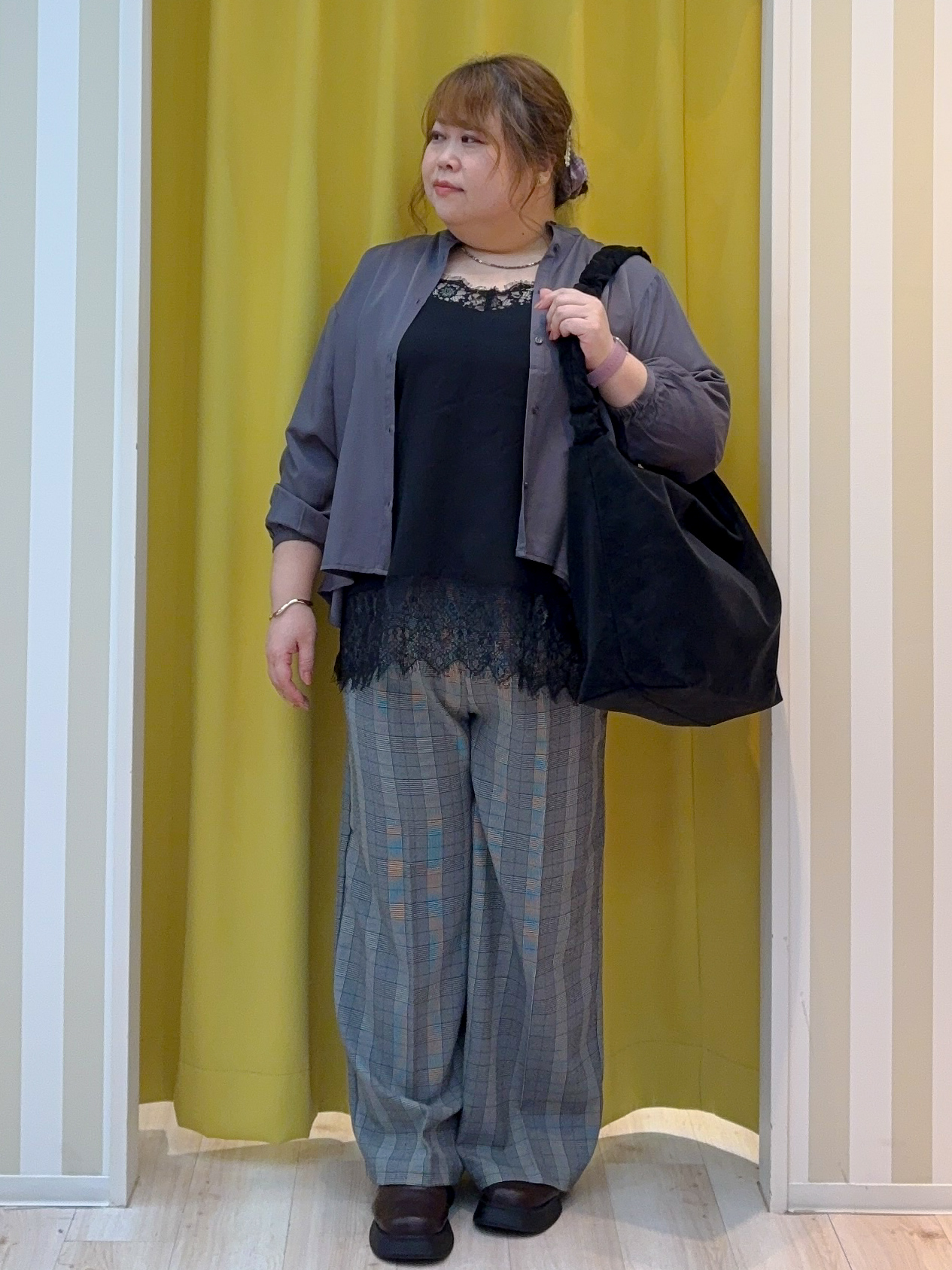 kotoさんさんの「SHOO･LA･RUE｜配色取り外しリボン付きフレアブラウス」を使ったコーディネート