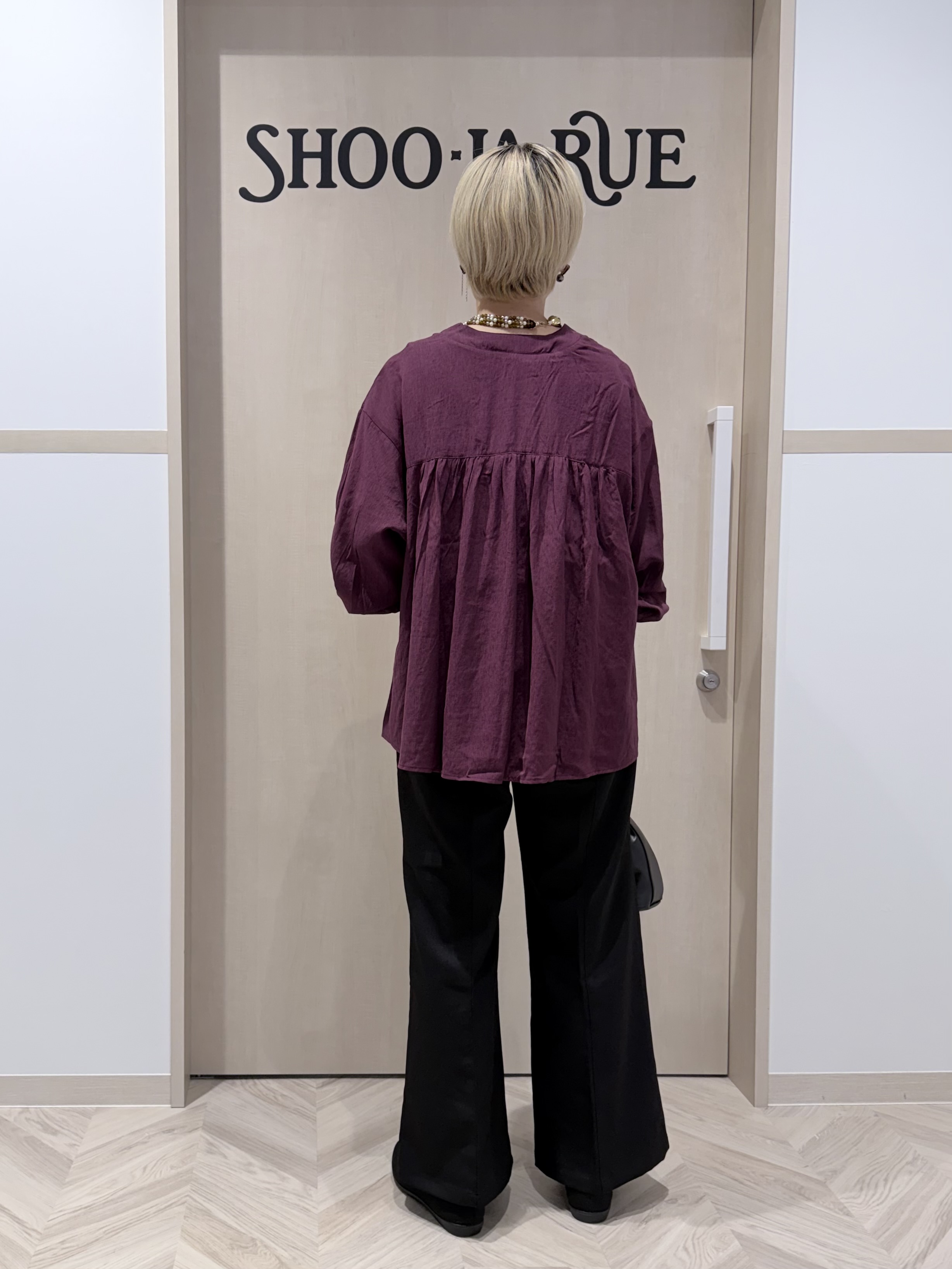 chieさんの「SHOO･LA･RUE｜【S-LL/洗濯機可】着痩せシルエット シャーリングシャツカーディガン」を使ったコーディネート