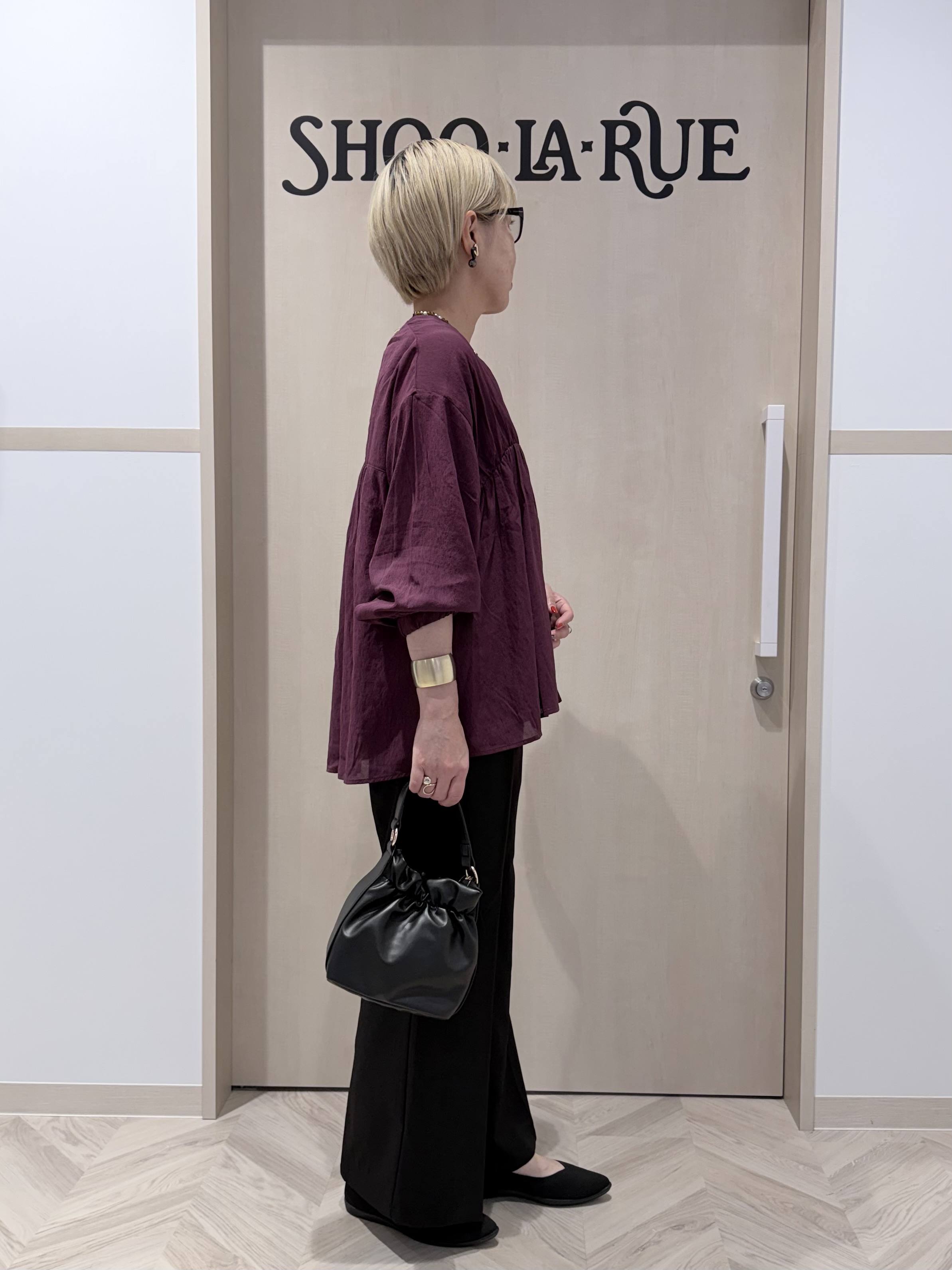 chieさんの「SHOO･LA･RUE｜【S-LL/洗濯機可】着痩せシルエット シャーリングシャツカーディガン」を使ったコーディネート