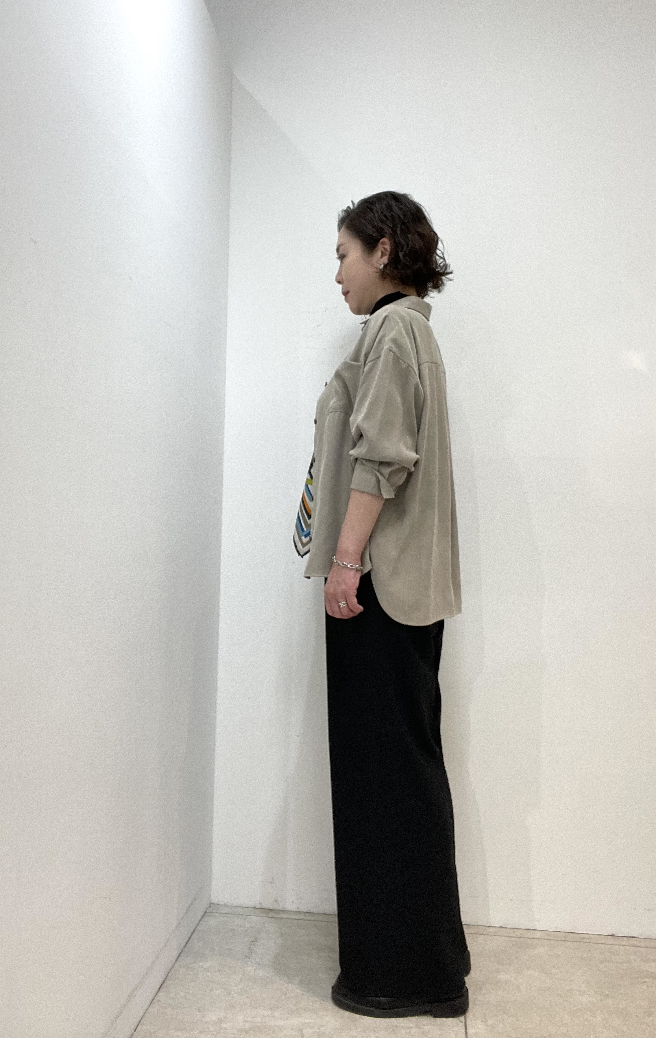 Wachiさんの「UNTITLED｜【セットアップ可/秋羽織り】スエードライクシャツ」を使ったコーディネート