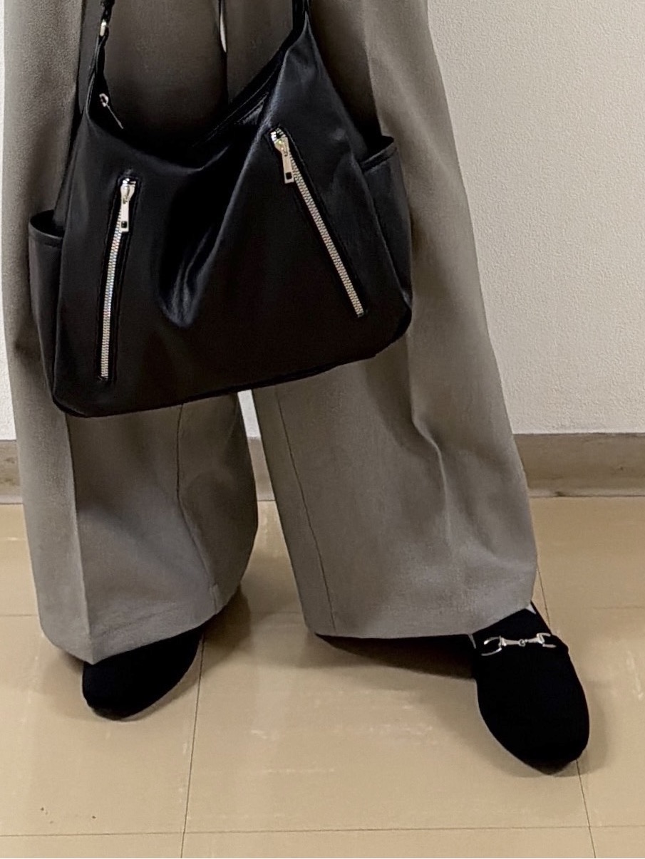 あんづさんの「SHOO･LA･RUE｜【S-LL/洗濯機可】華やぐデニムボウタイリボンシャツ」を使ったコーディネート