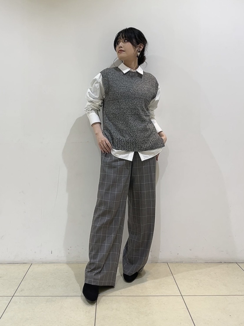 watanabeさんの「UNTITLED｜【5色展開/手洗い可】ローシルクウールニットベスト」を使ったコーディネート