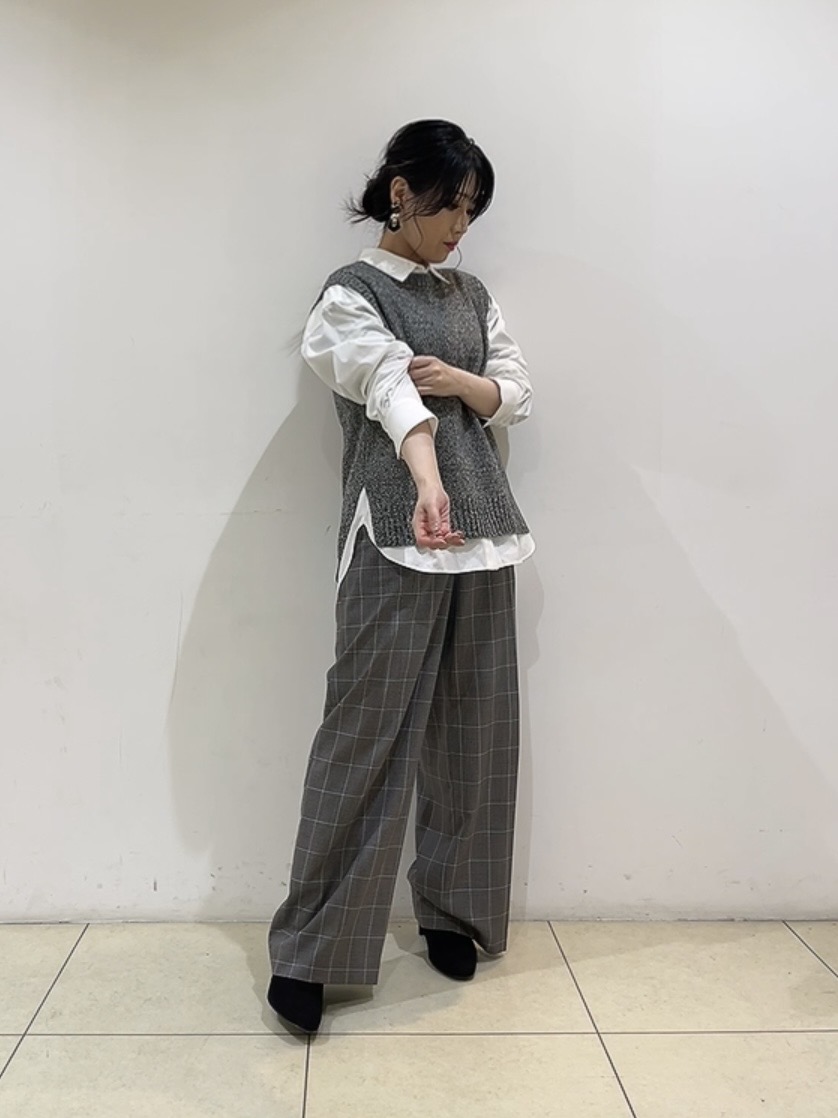 watanabeさんの「UNTITLED｜【5色展開/手洗い可】ローシルクウールニットベスト」を使ったコーディネート