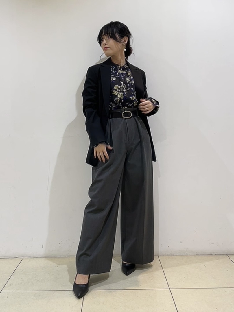 watanabeさんの「UNTITLED｜【セットアップ可/秋羽織り/お仕事スーツ】ウールブレンドダブルジャケット」を使ったコーディネート