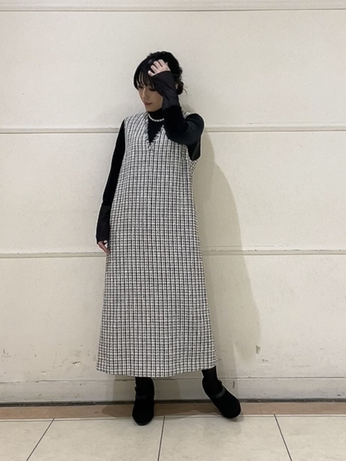 watanabeさんの「UNTITLED｜【華やか／スタイルUP】上品ツイードジャンパードレス」を使ったコーディネート
