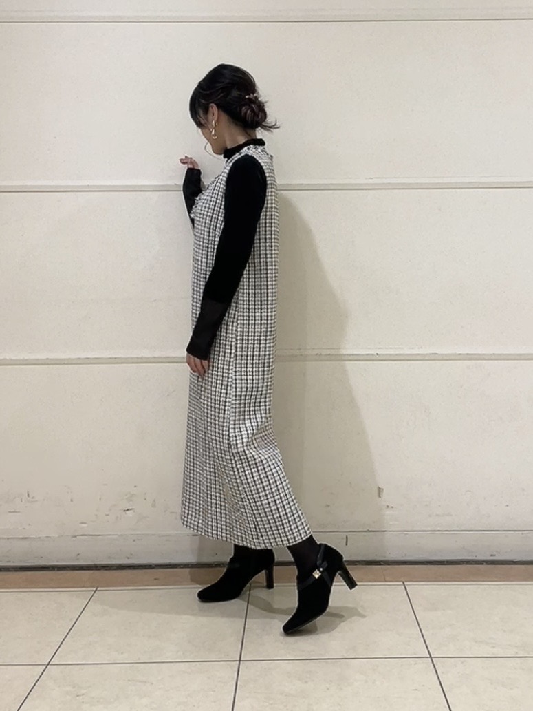 watanabeさんの「UNTITLED｜【華やか／スタイルUP】上品ツイードジャンパードレス」を使ったコーディネート