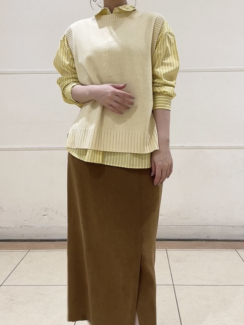 watanabeさんの「UNTITLED｜【5色展開/手洗い可】ローシルクウールニットベスト」を使ったコーディネート