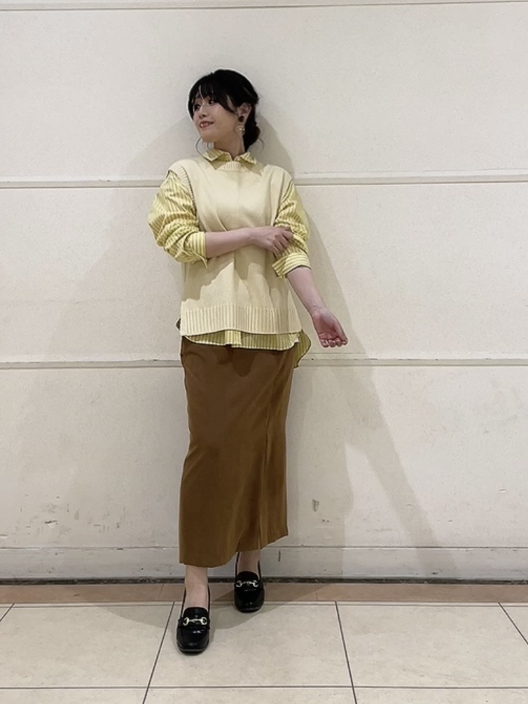 watanabeさんの「UNTITLED｜【5色展開/手洗い可】ローシルクウールニットベスト」を使ったコーディネート