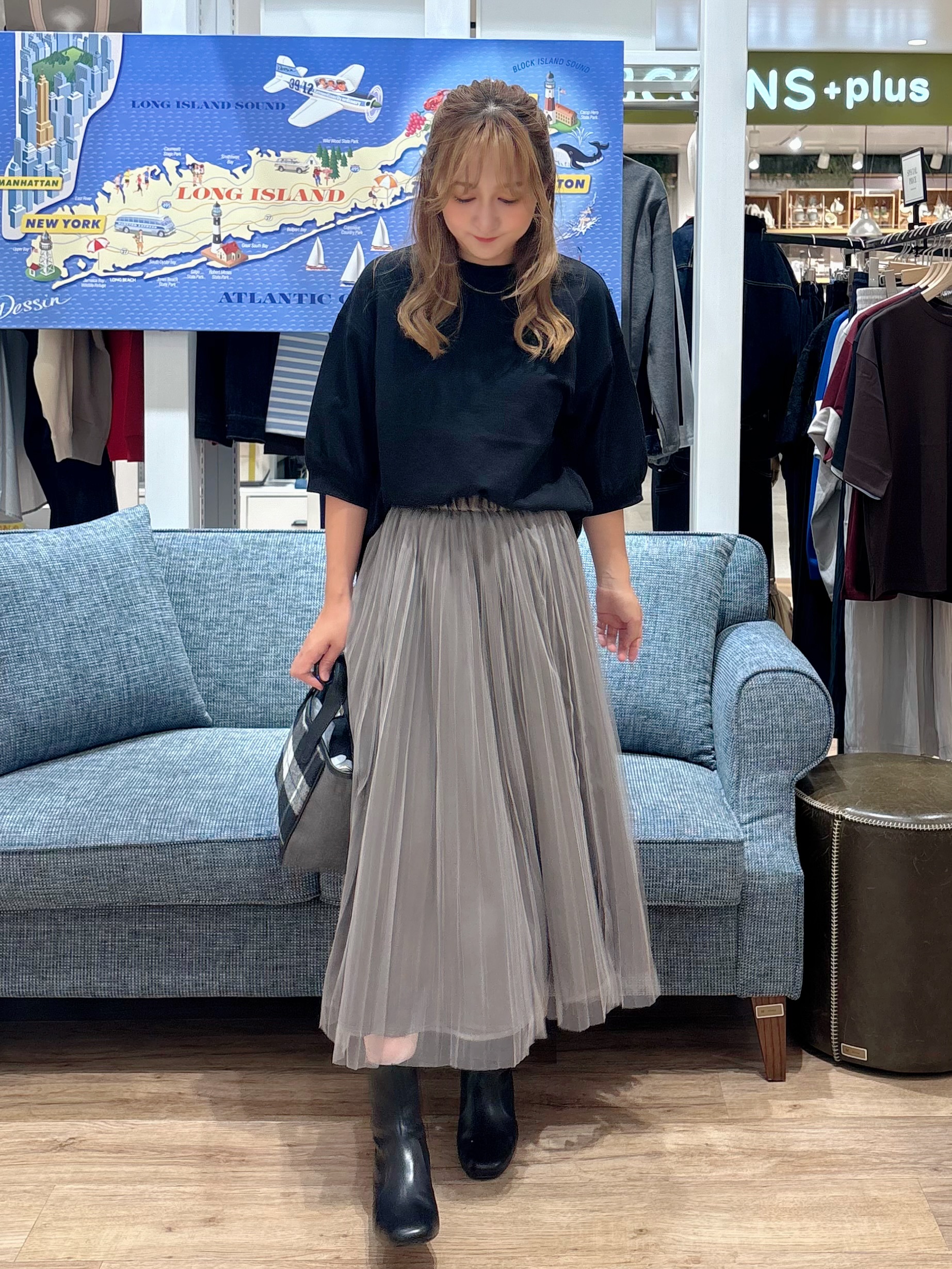 yuinaさんの「Dessin｜【洗える/オンオフ使える】リバーシブル マットサテン＆チュールスカート」を使ったコーディネート