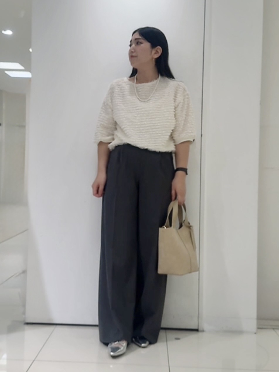 なかじさんの「UNTITLED｜【体型カバー/後ろウエストゴム】ウーステッドワイドシルエットパンツ」を使ったコーディネート