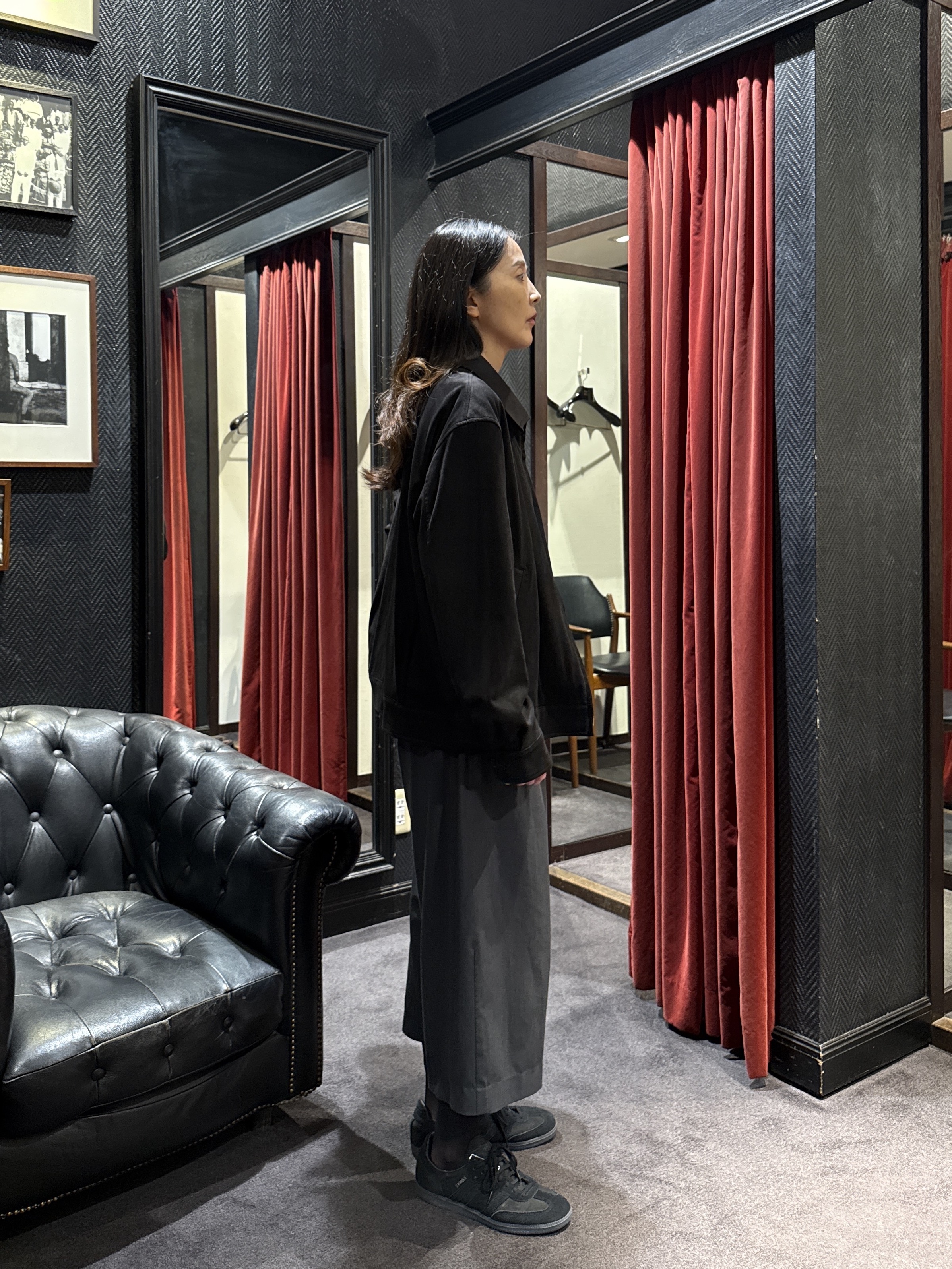 神野（jinno）さんの「TAKEO KIKUCHI｜デニム＆スウェード調 ジップブルゾン」を使ったコーディネート