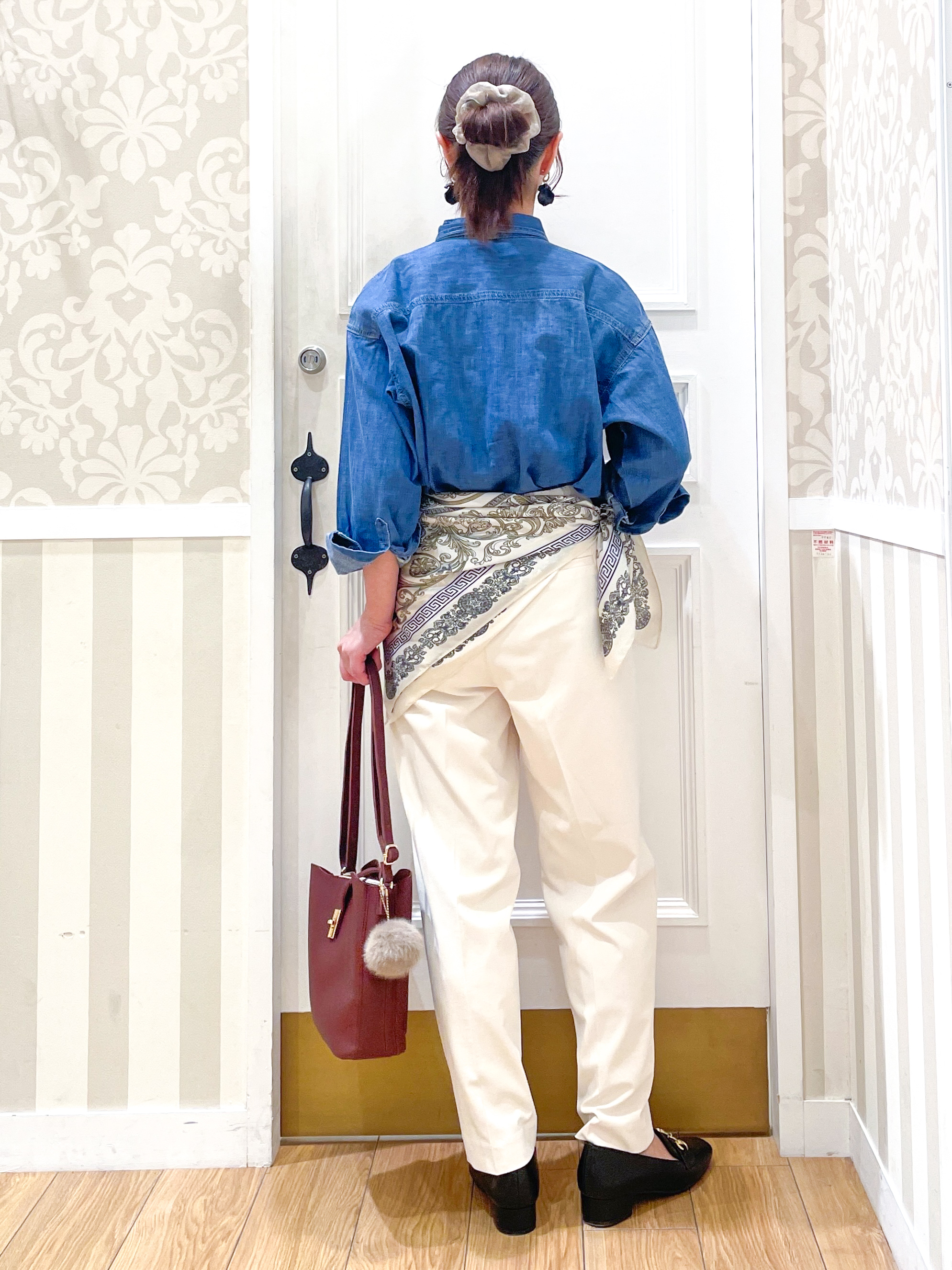 Naoさんの「grove｜【Lee&times;grove別注】DENIM BOWTIE SHIRTS」を使ったコーディネート