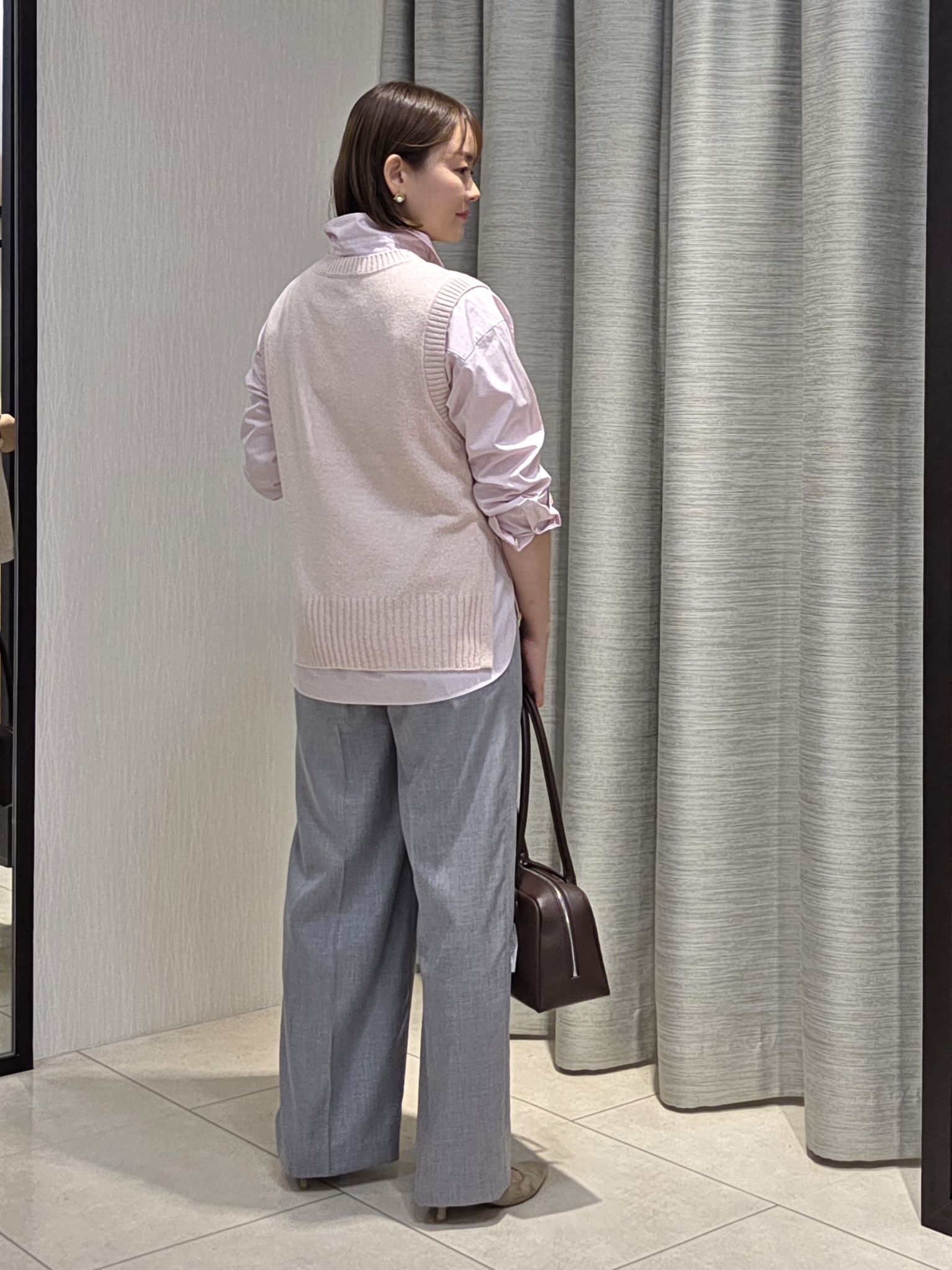 naokoさんの「UNTITLED｜【5色展開/手洗い可】ローシルクウールニットベスト」を使ったコーディネート