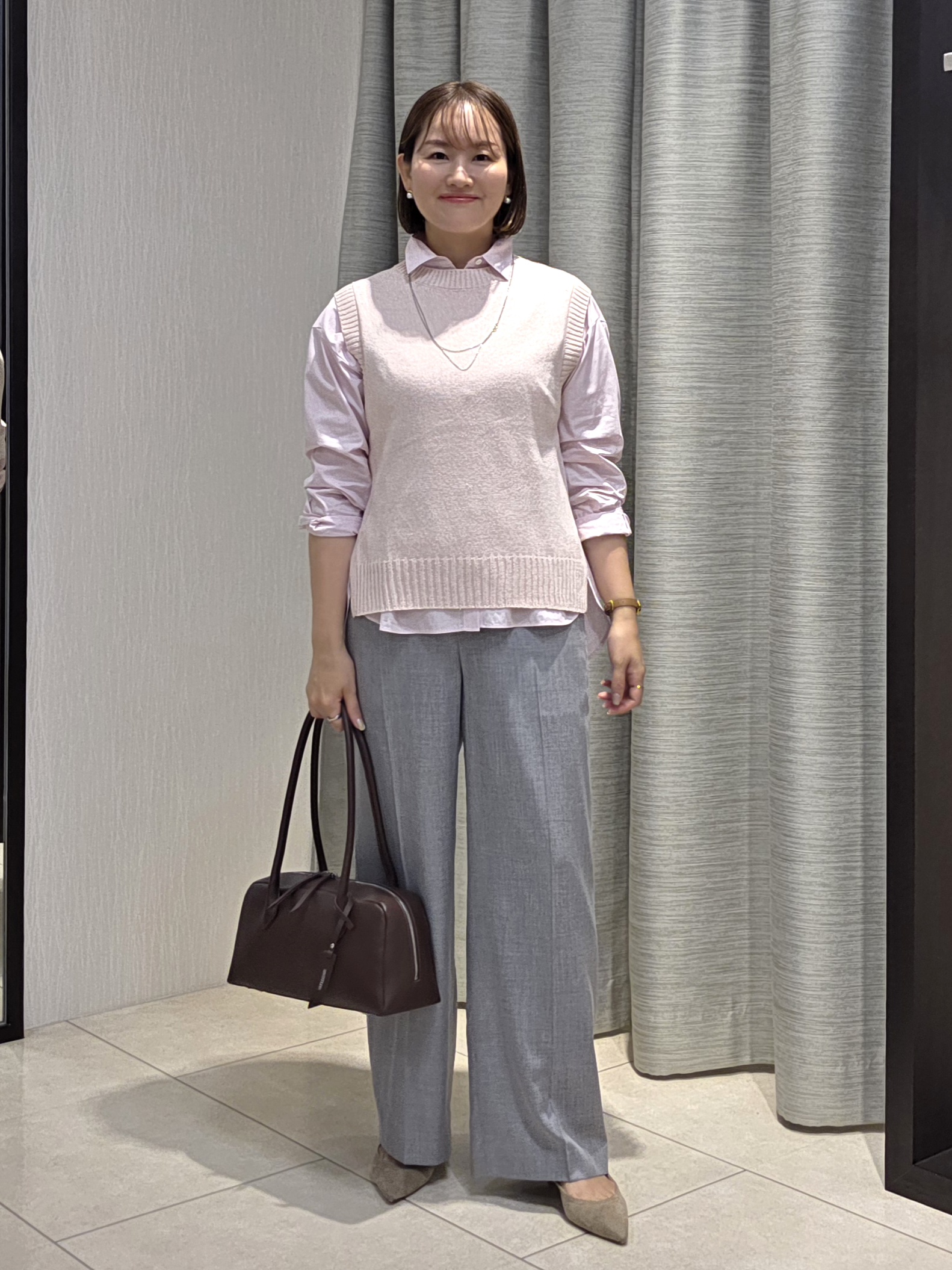 naokoさんの「UNTITLED｜【5色展開/手洗い可】ローシルクウールニットベスト」を使ったコーディネート
