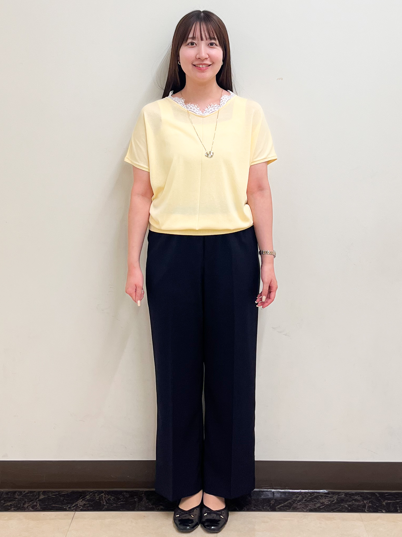 mikikoさんの「Reflect｜【二の腕カバー／手洗い可】ネックレース フレンチスリーブニット」を使ったコーディネート