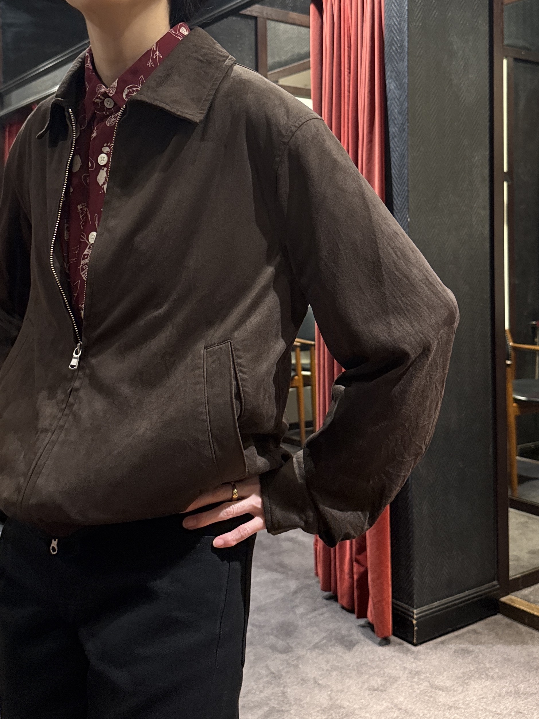 神野（jinno）さんの「TAKEO KIKUCHI｜デニム＆スウェード調 ジップブルゾン」を使ったコーディネート