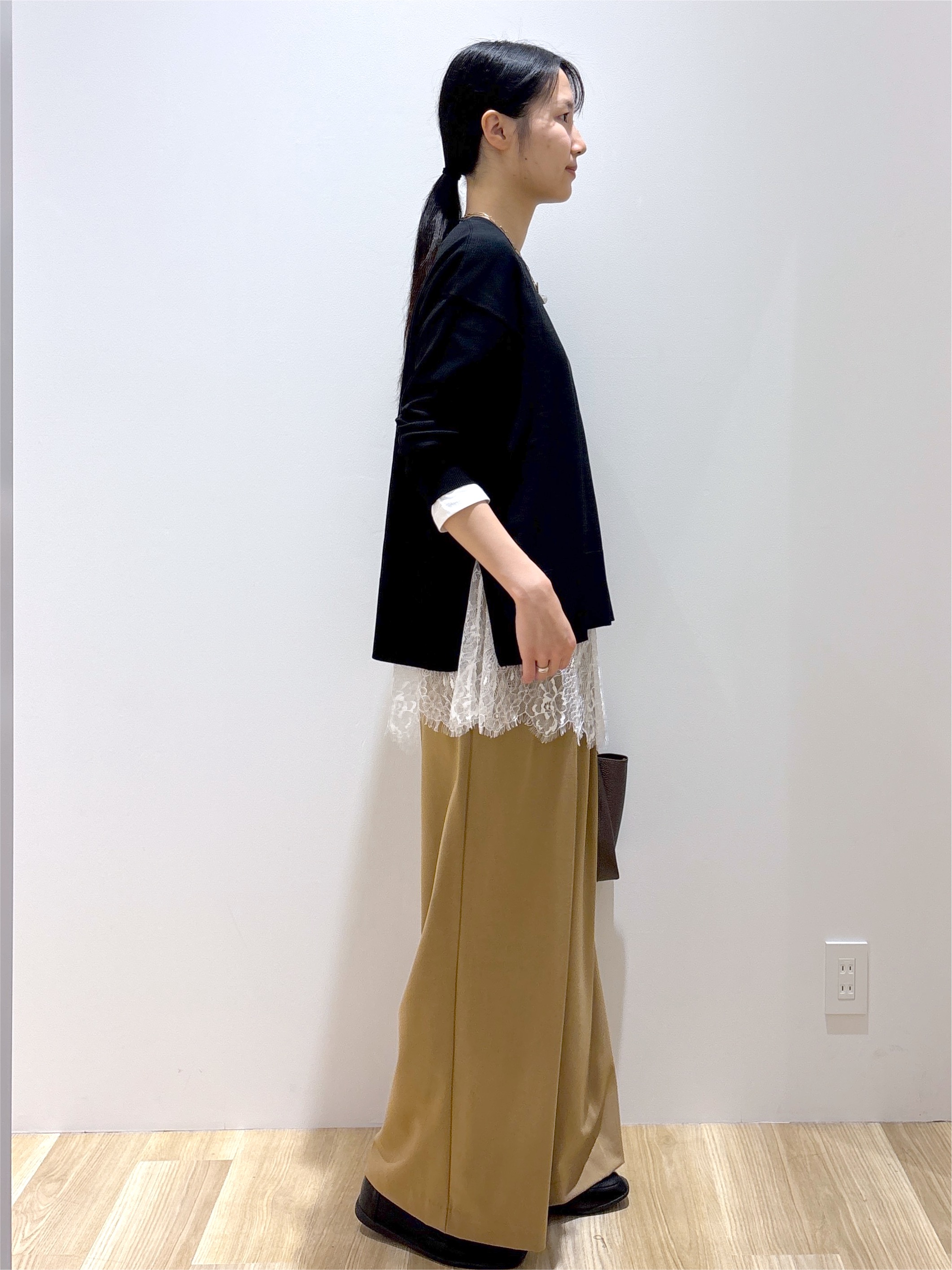 sachikoさんの「OPAQUE.CLIP｜リラクシークルーニット【洗濯機OK】」を使ったコーディネート