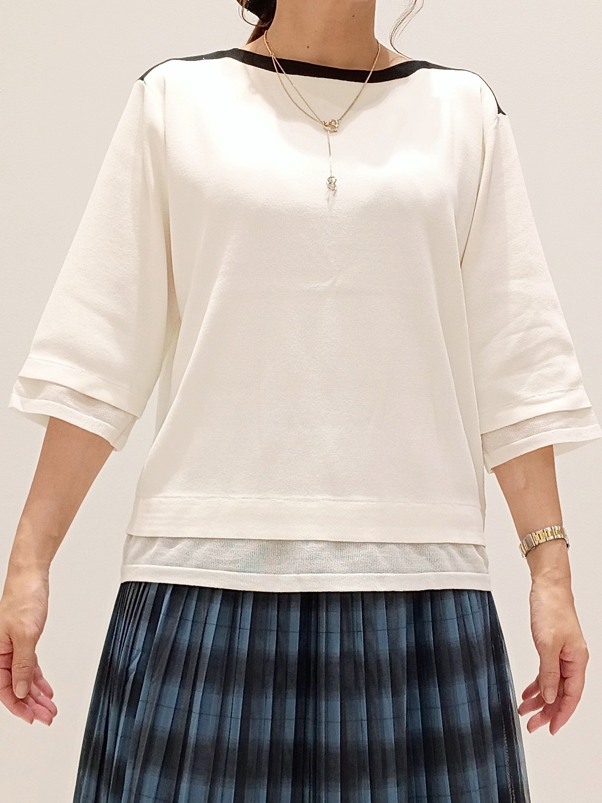 mizueさんの「grove｜【人気シリーズに新型登場】袖口シアーやわらかドライタッチニット」を使ったコーディネート