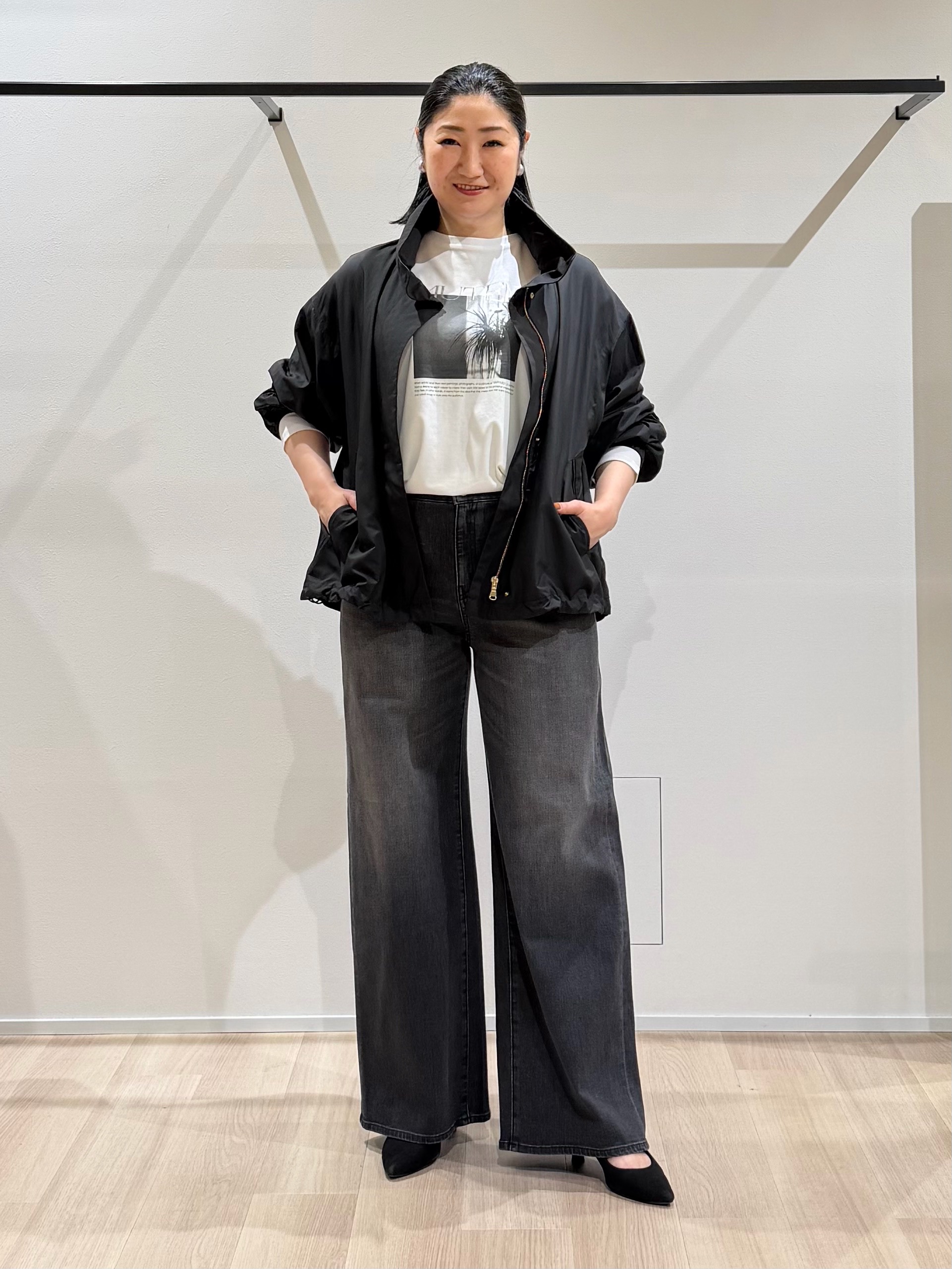 TOMOMIさんの「UNTITLED｜【ロゴ・プリント】フォトグラフィックロンT」を使ったコーディネート