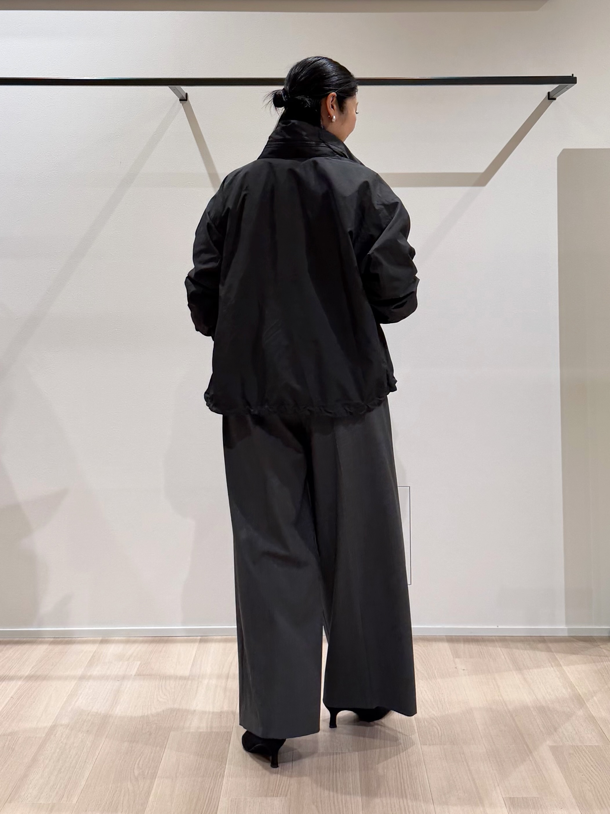 TOMOMIさんの「UNTITLED｜【撥水/秋羽織り】タフタマウンテンパーカー」を使ったコーディネート