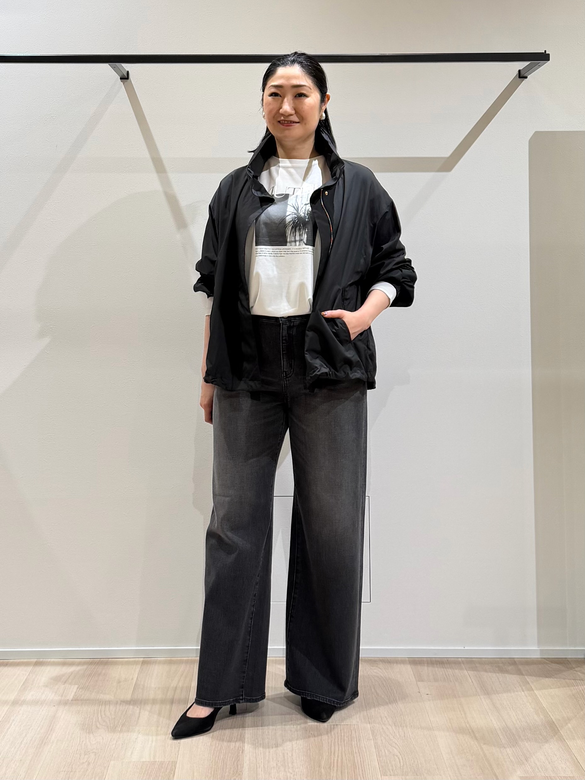 TOMOMIさんの「UNTITLED｜【撥水/秋羽織り】タフタマウンテンパーカー」を使ったコーディネート