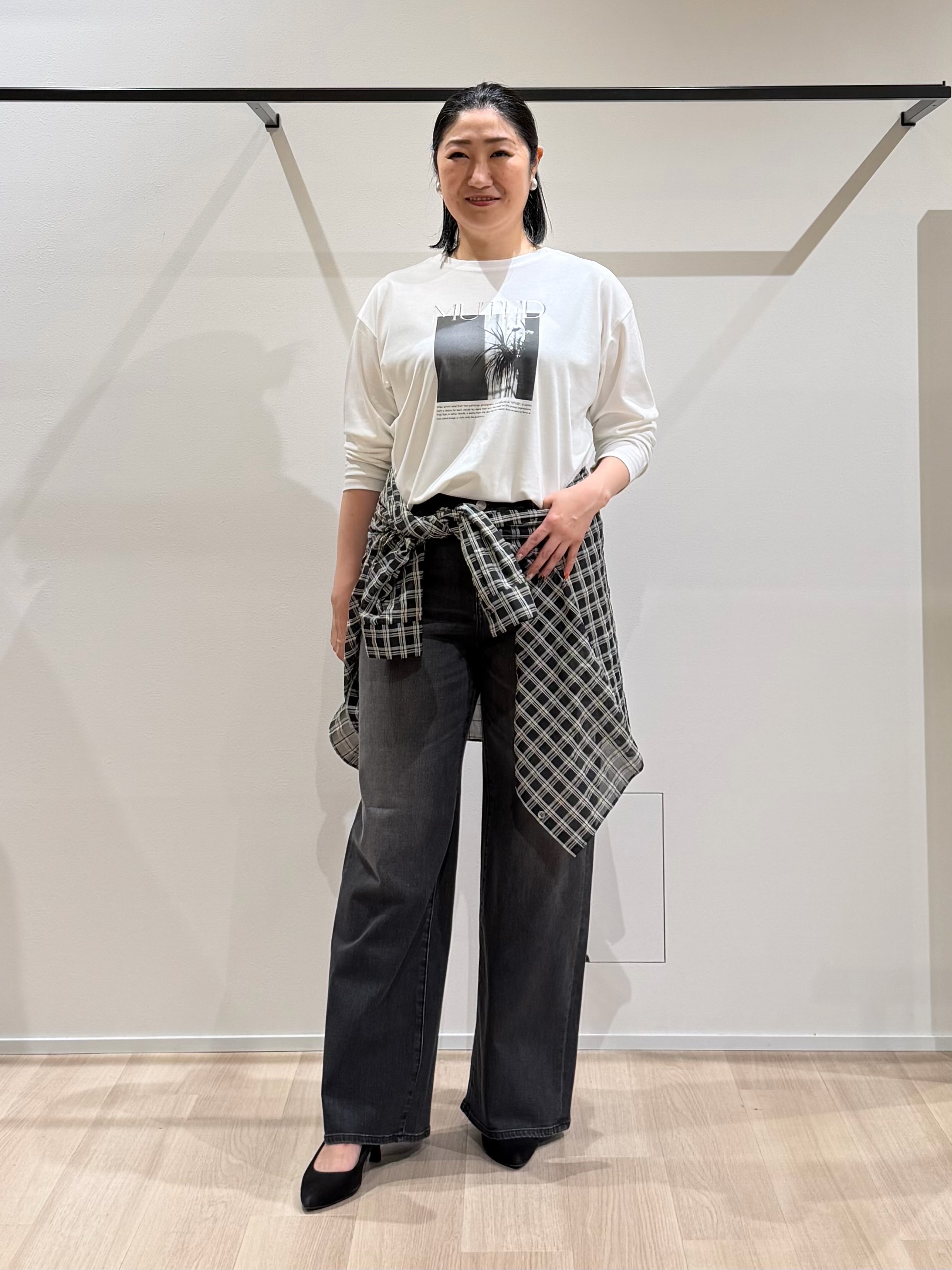 TOMOMIさんの「UNTITLED｜コットンドルマンシャツ」を使ったコーディネート
