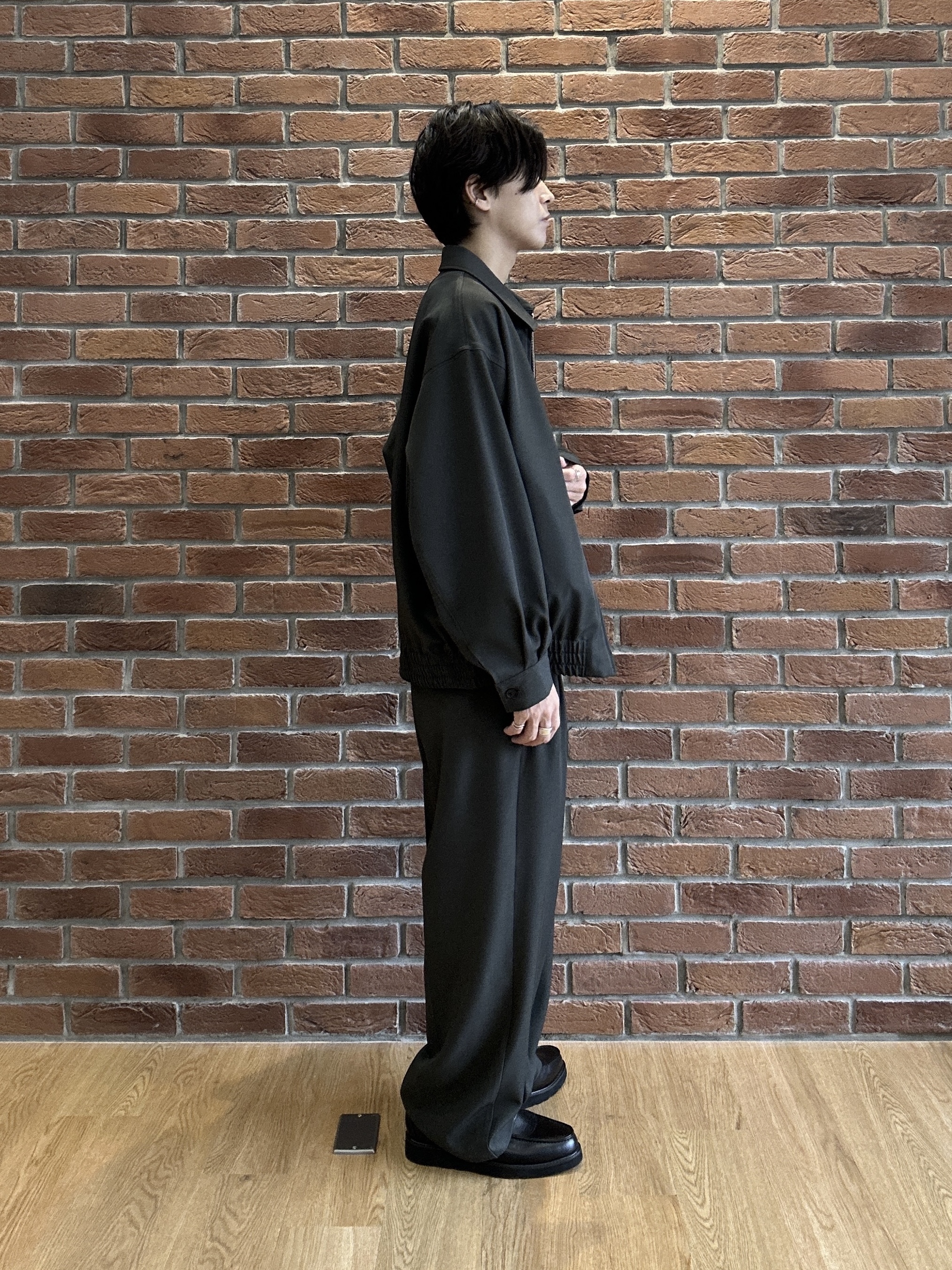 ドイさんの「tk.TAKEO KIKUCHI｜ウールライク2タックワイドスラックス」を使ったコーディネート