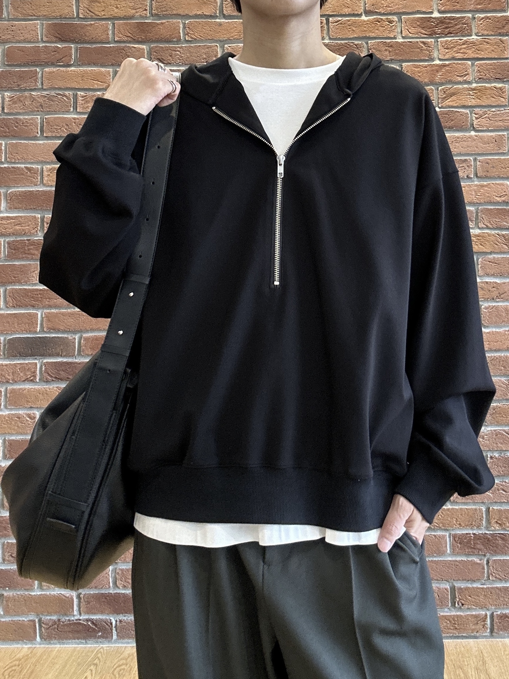 ドイさんの「tk.TAKEO KIKUCHI｜ウールライク2タックワイドスラックス」を使ったコーディネート