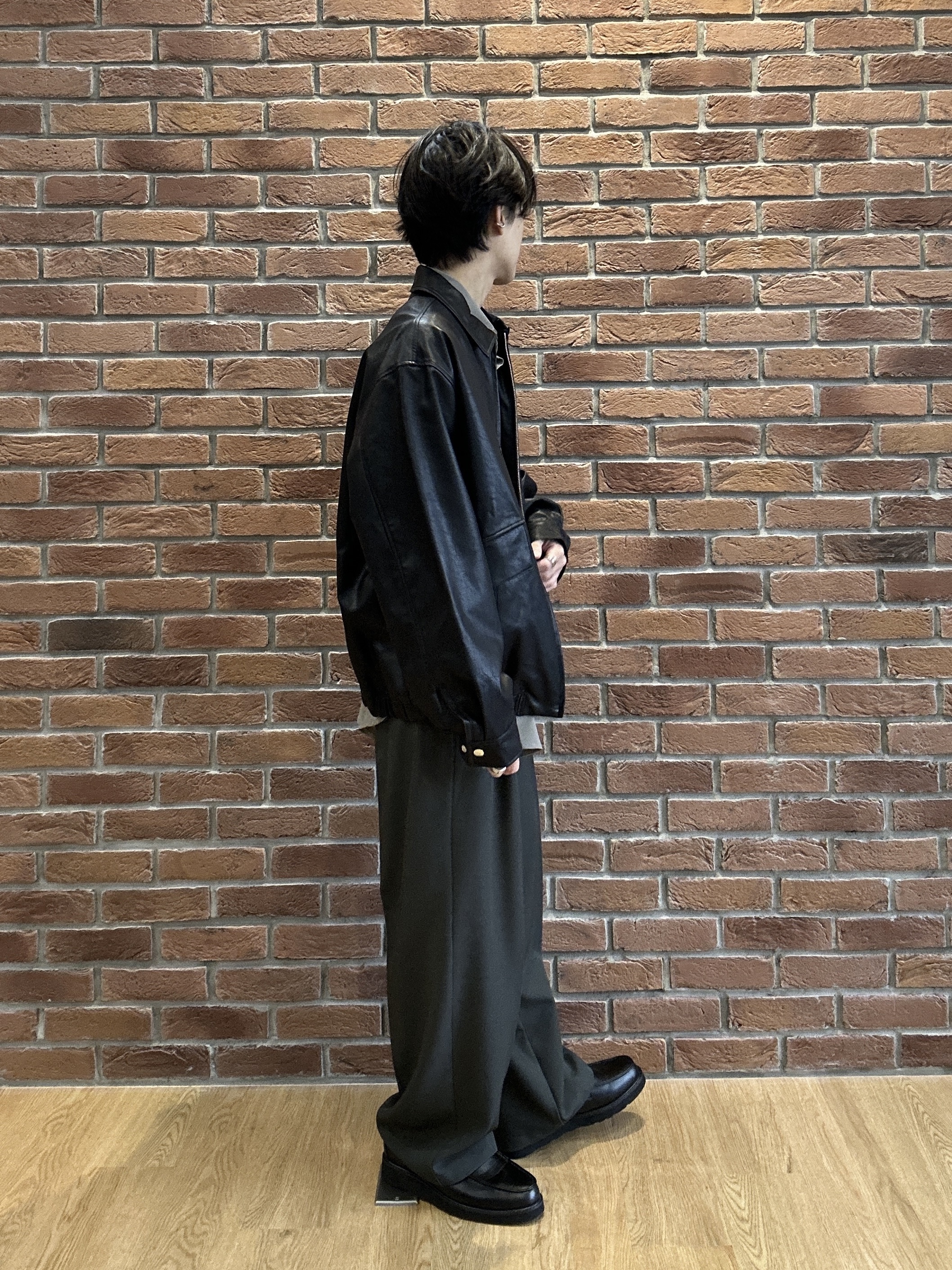 ドイさんの「tk.TAKEO KIKUCHI｜ウールライク2タックワイドスラックス」を使ったコーディネート