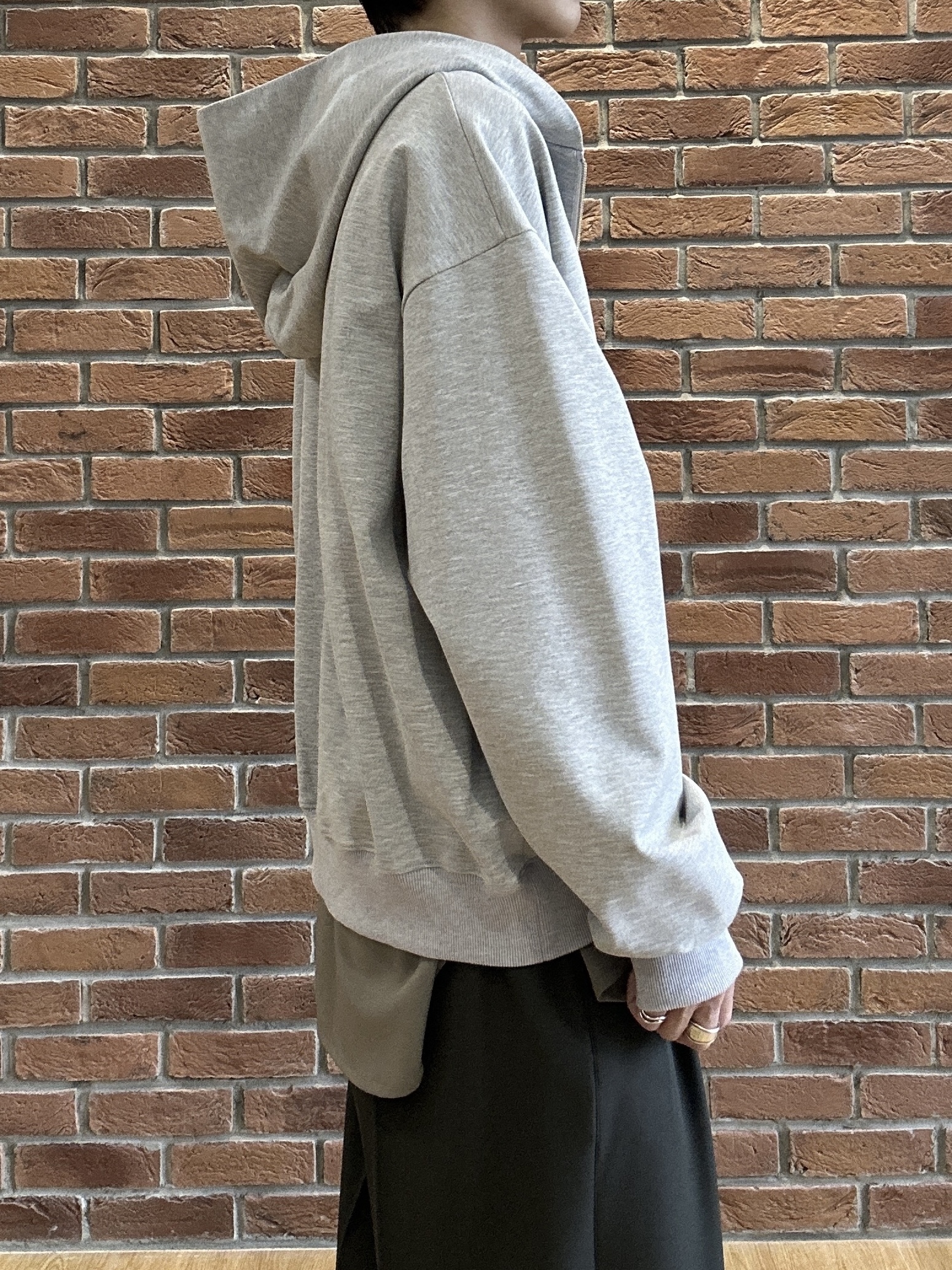 ドイさんの「tk.TAKEO KIKUCHI｜ウールライク2タックワイドスラックス」を使ったコーディネート